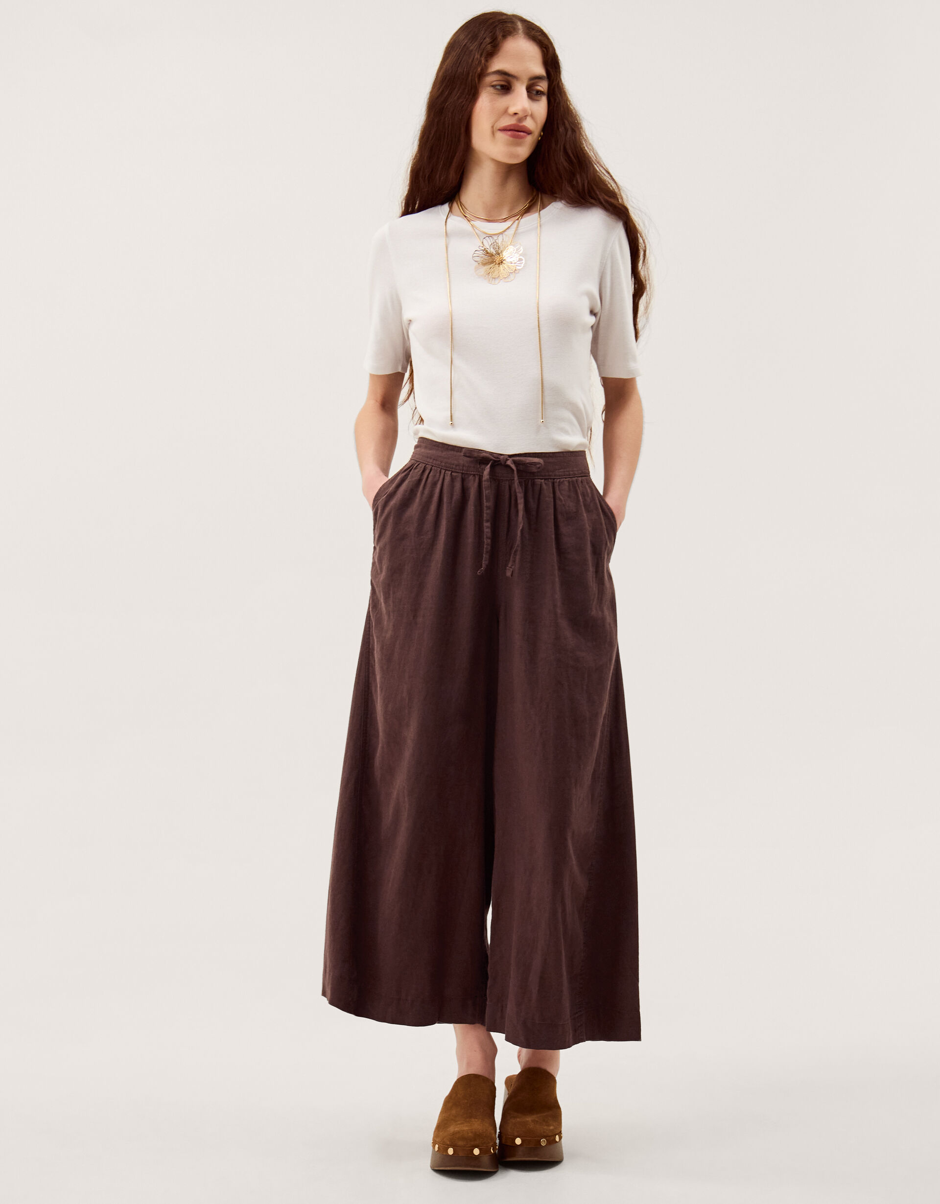 Maisie Linen Blend Cropped Wide Leg Trousers Brown