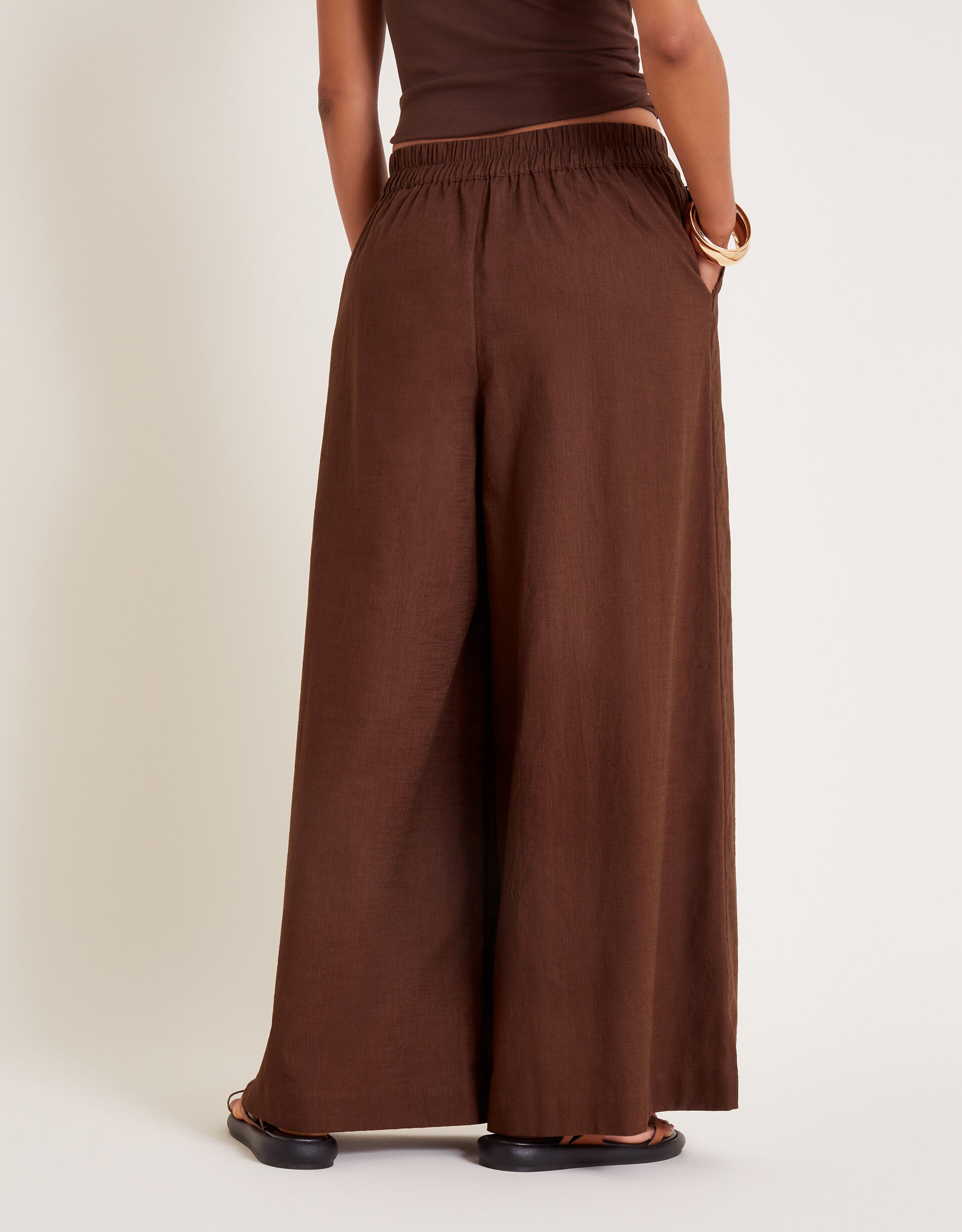 Plain wide leg trousers hotsell