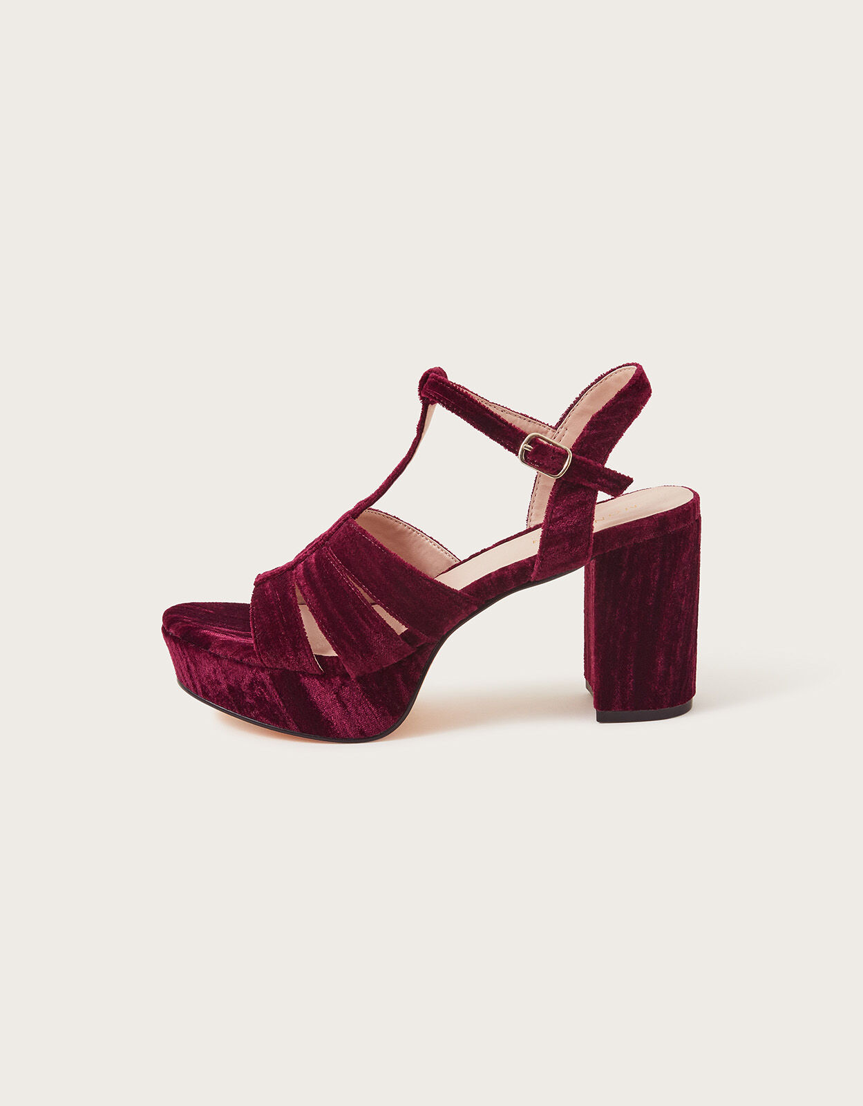 Red velvet 2024 platform sandals