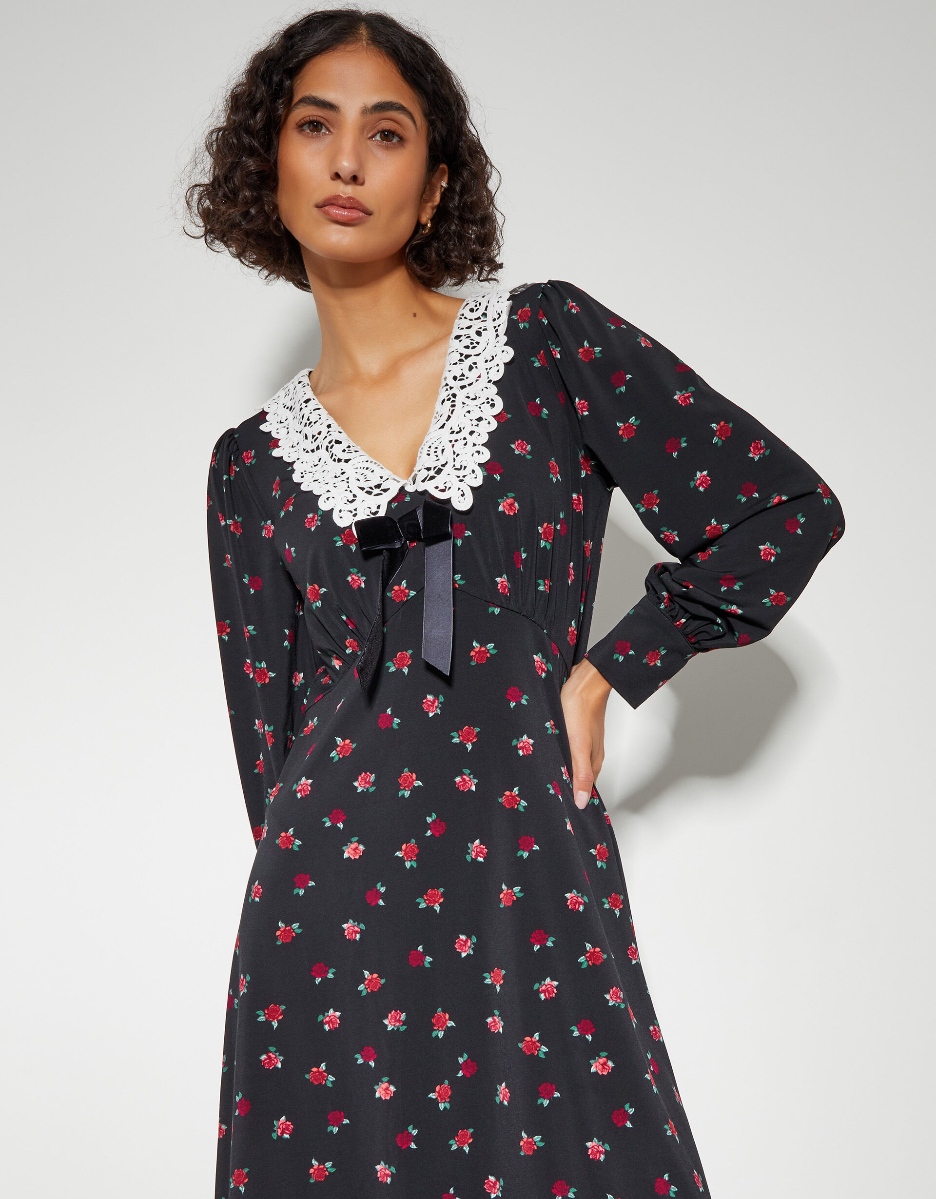 Dion Lace Collar Jersey Dress Black