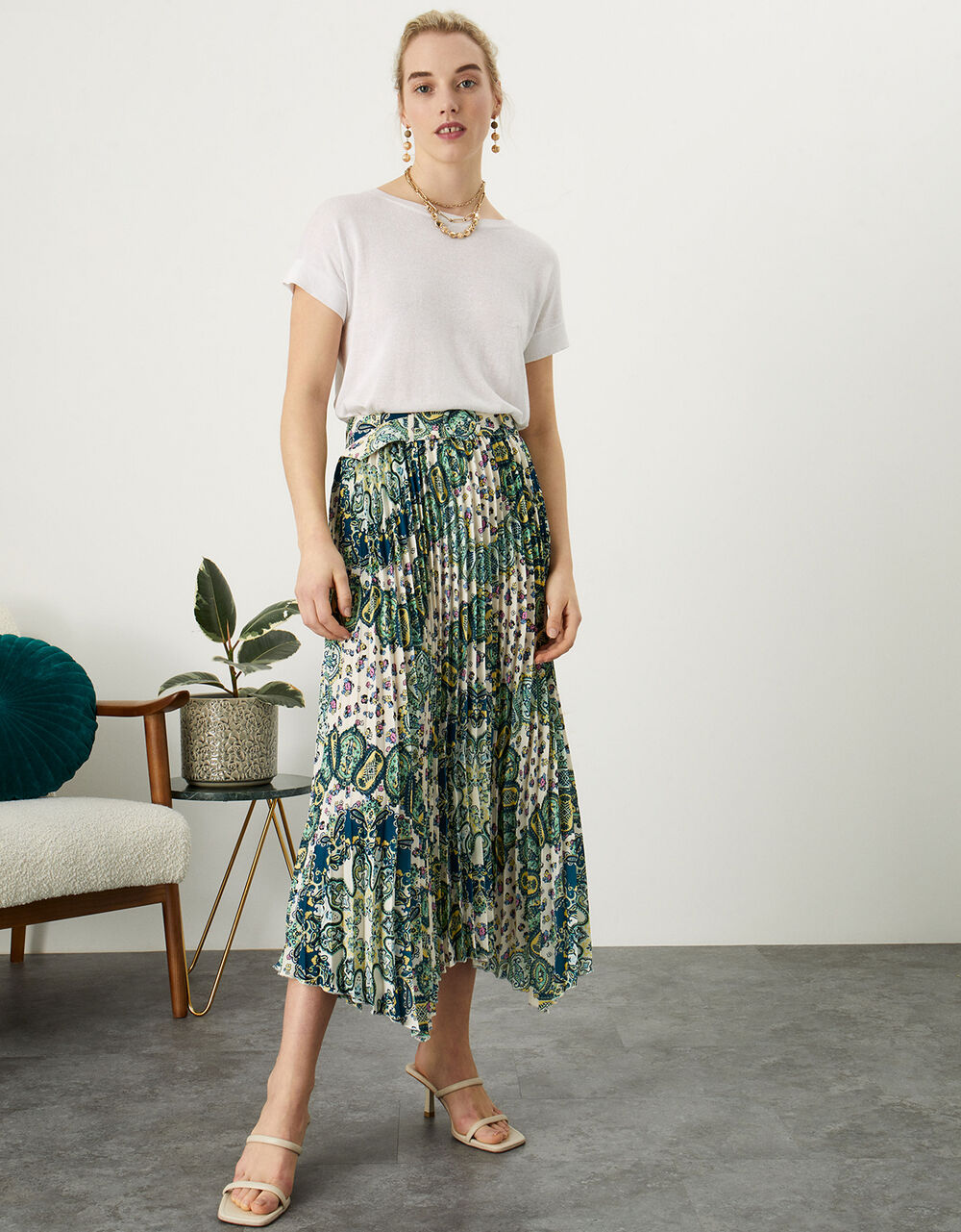 Women Women's Clothing | Safiya Pleated Print Midi Skirt in Recycled Polyester Ivory - QQ15107