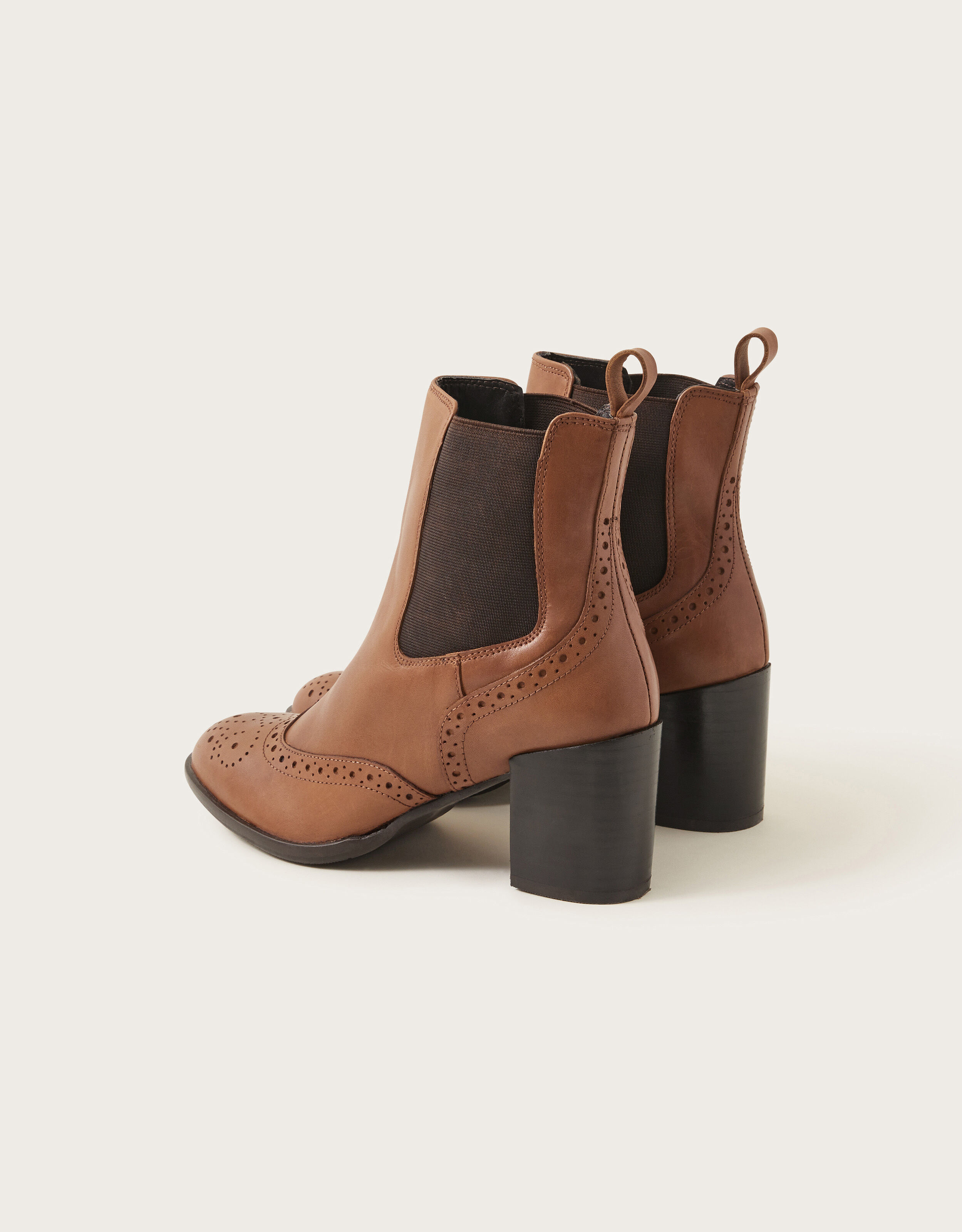 Heeled hotsell brogue boots