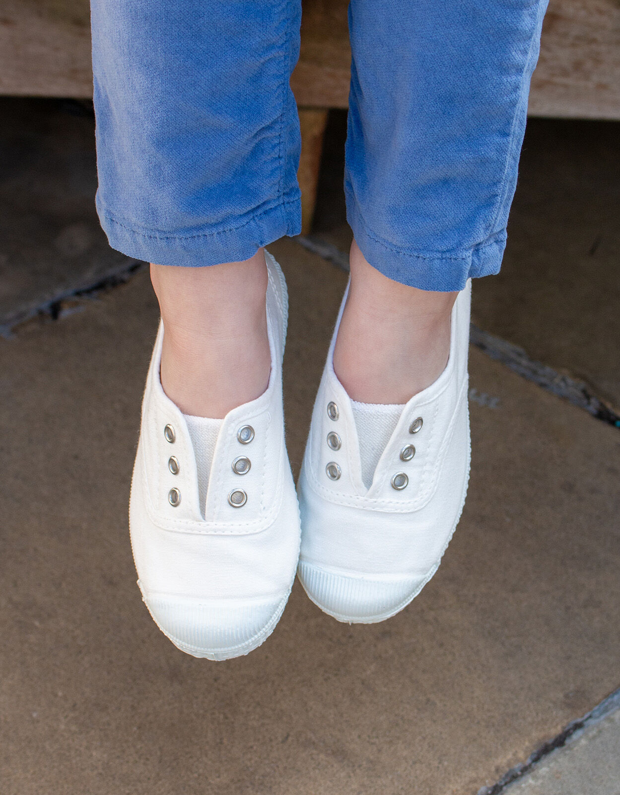 Hampton Canvas Plum Plimsolls White