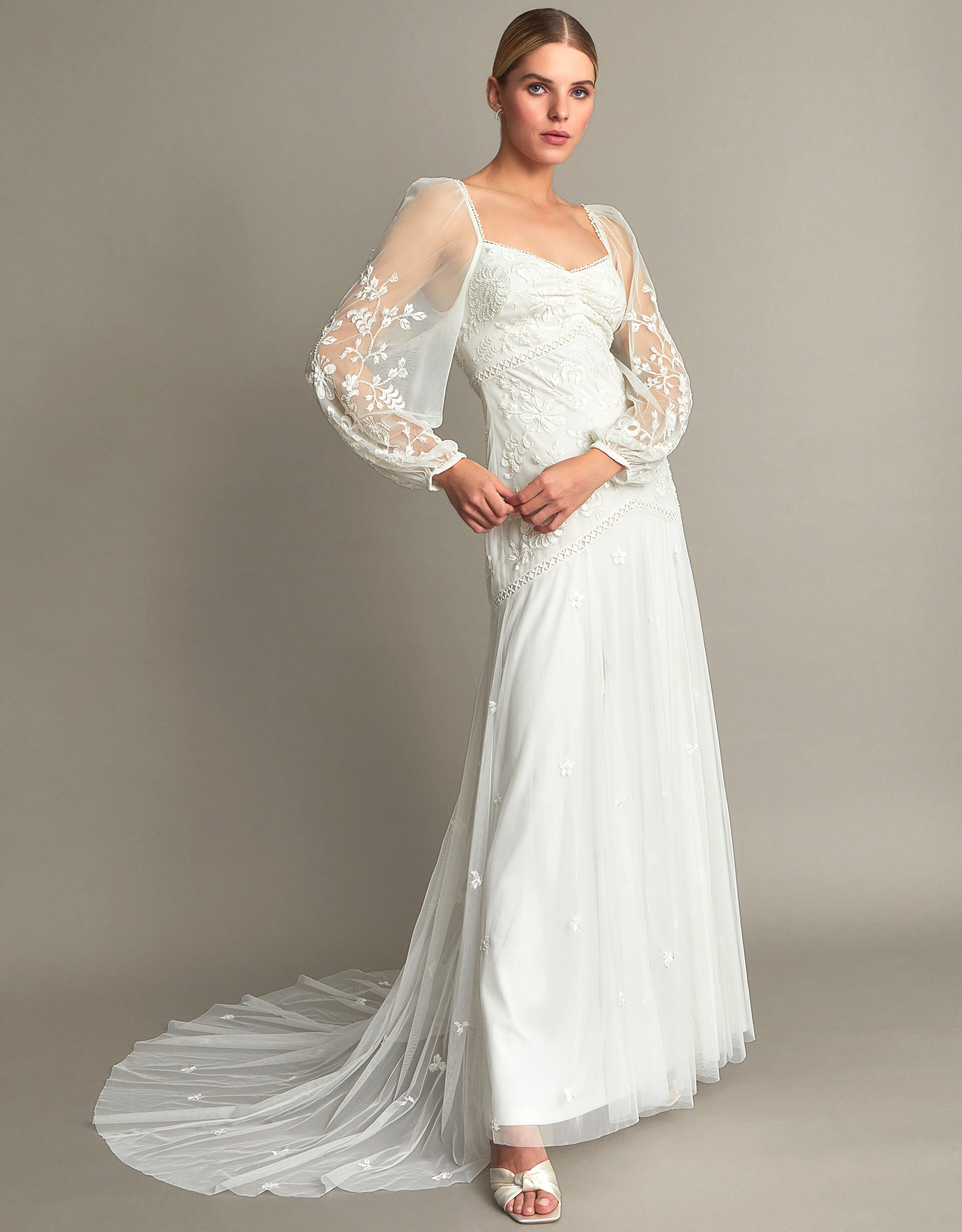 Maxi wedding sales