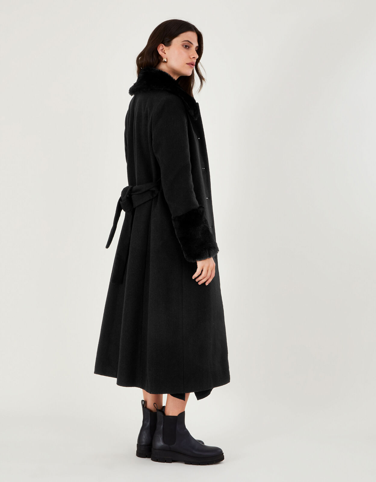 Black wool cheap coat with fur