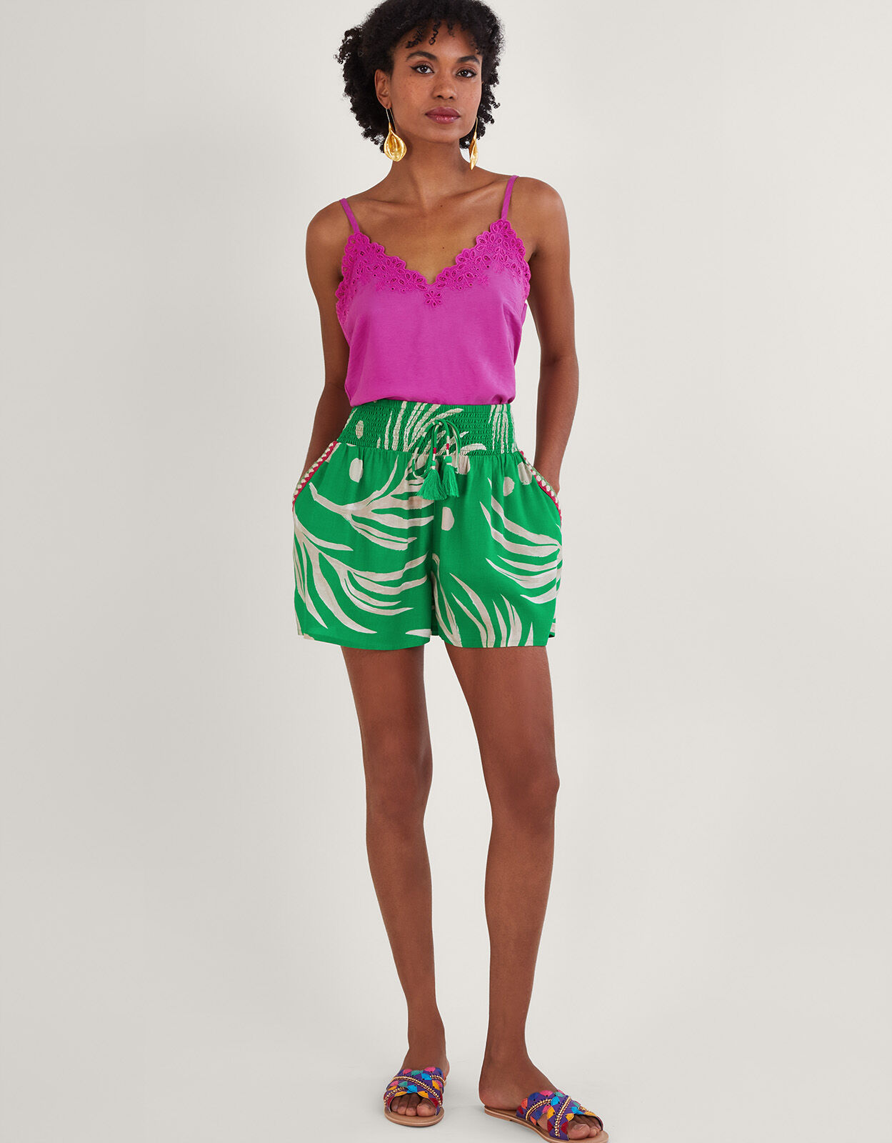 Crochet hot sale trim shorts