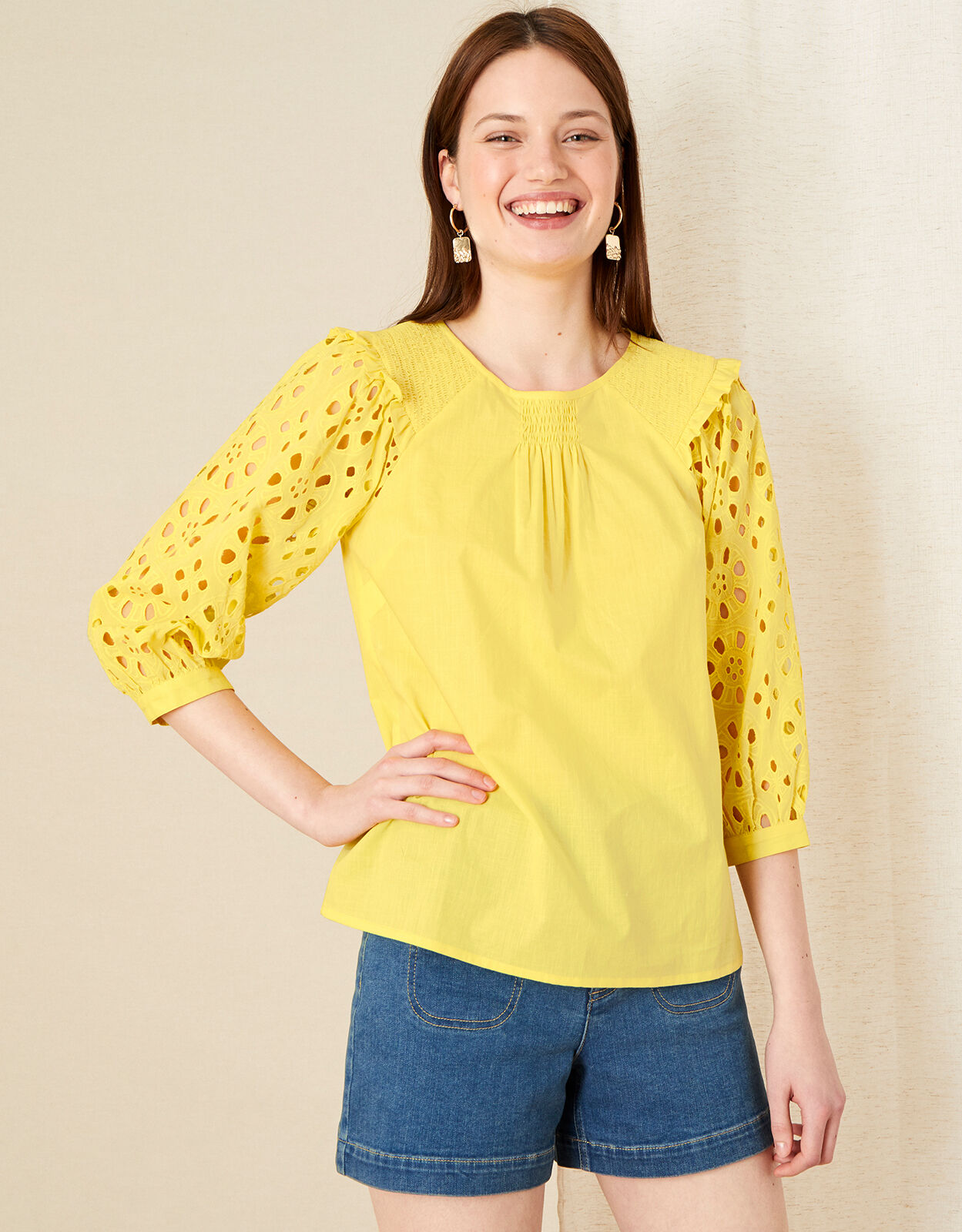 Schiffli Top Yellow