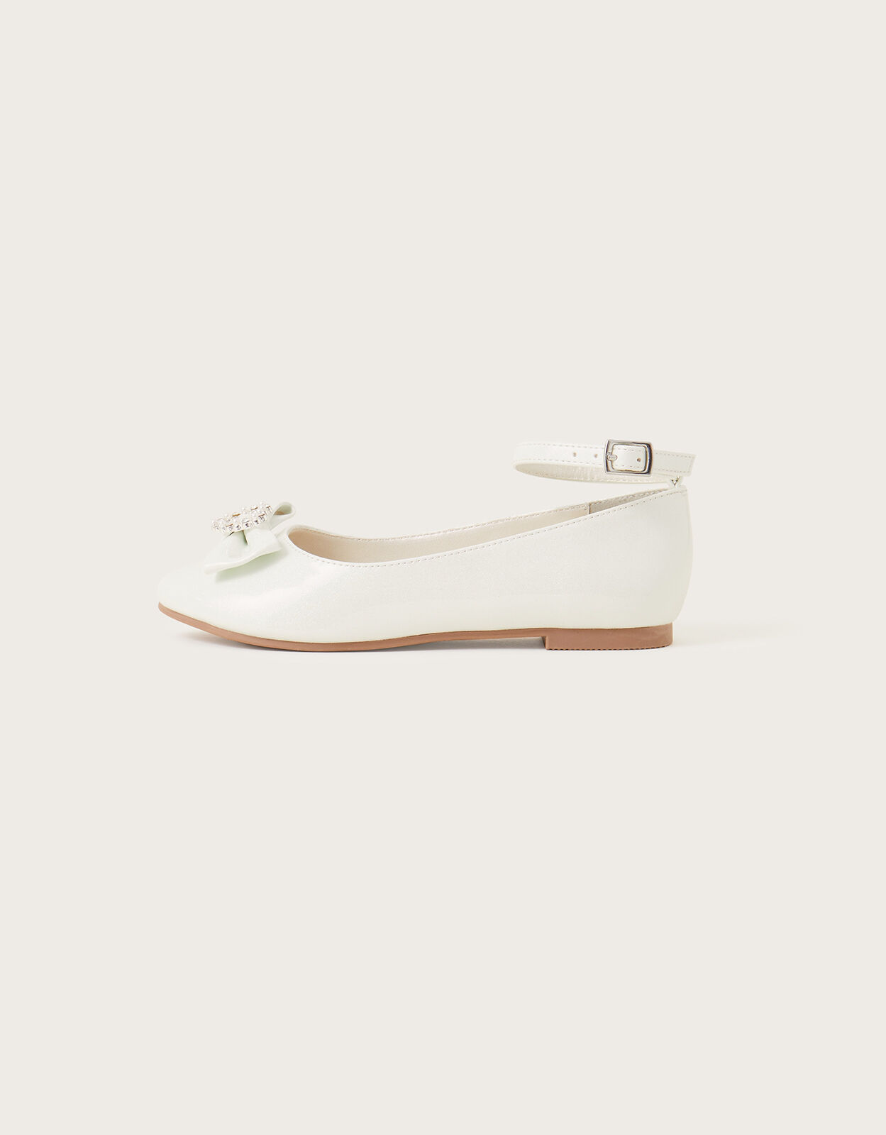 Ivory flat sales shoes uk