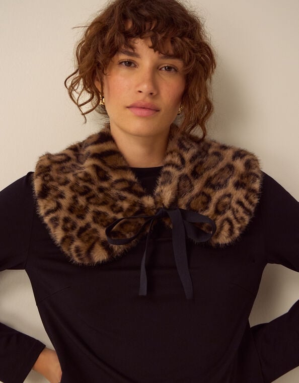 Niya Leopard Print Faux Fur Collar, , large