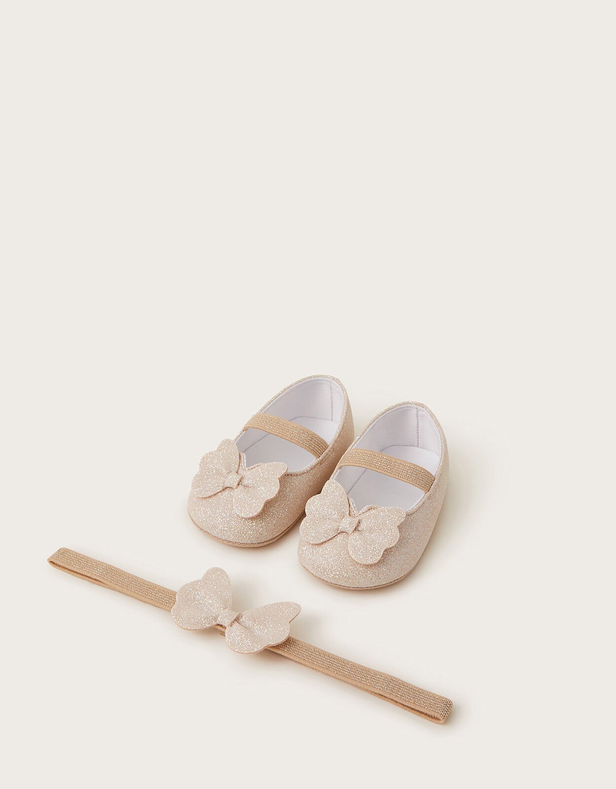 Size 4g baby shoes top