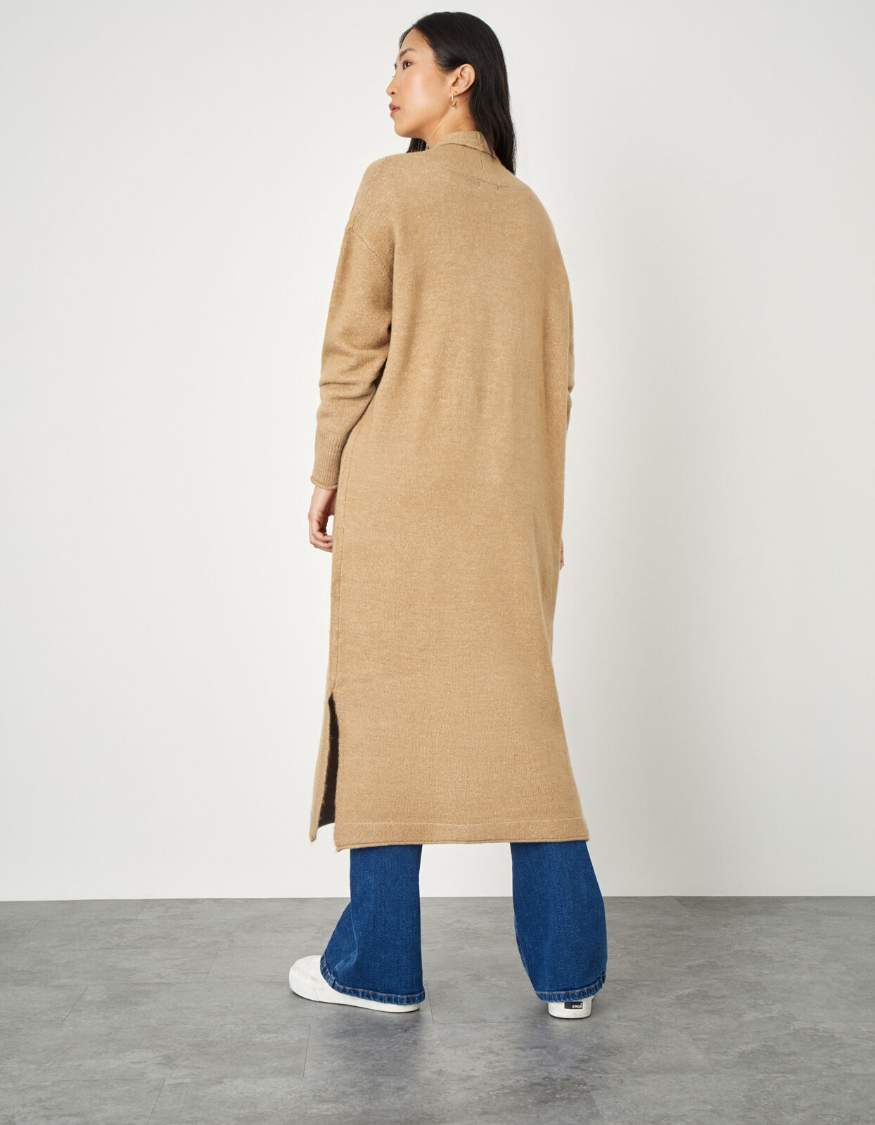 Longline Cardigan with Recycled Polyester Camel