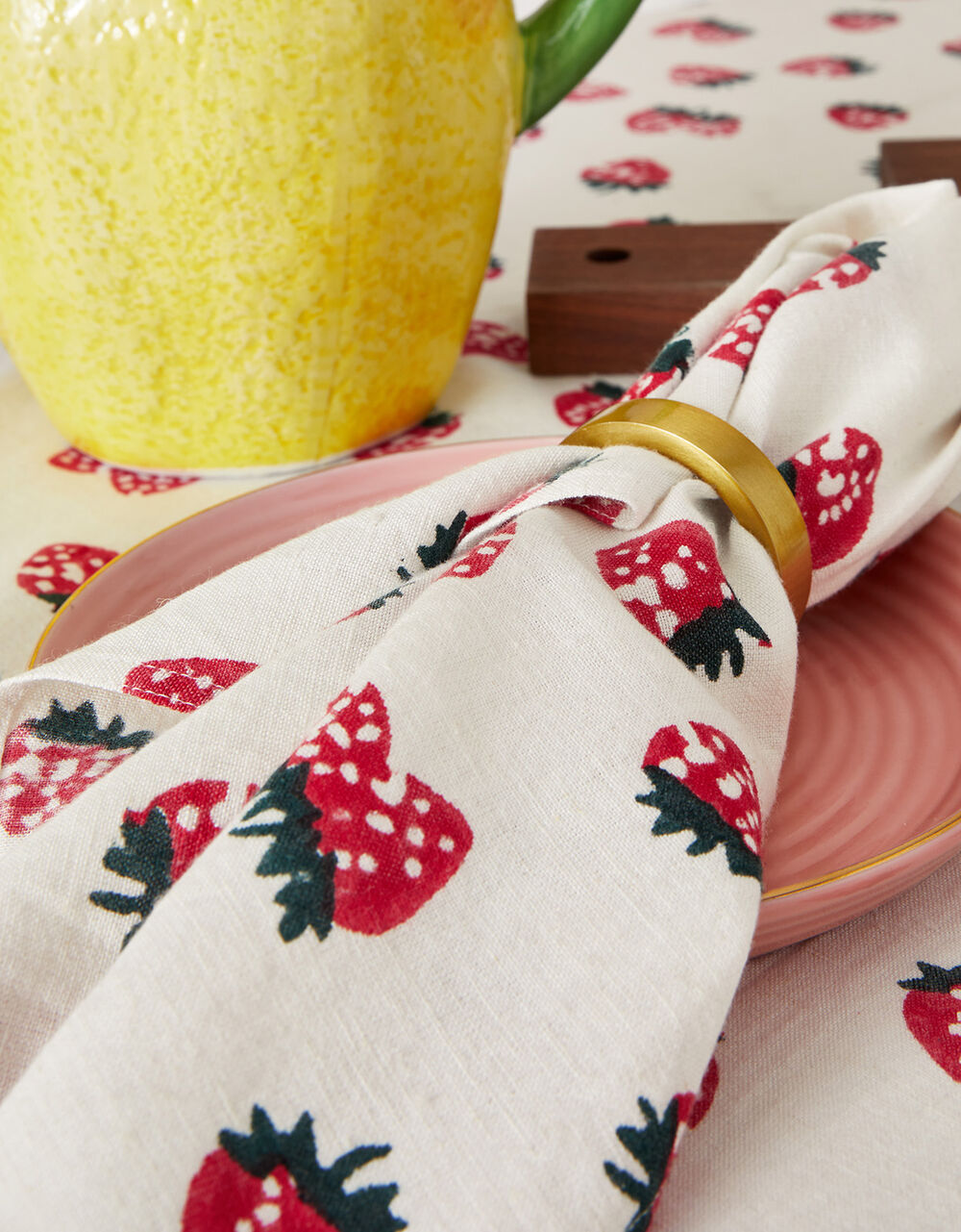 Women Home & Gifting | Jubilee Strawberry Napkin Set - ES09676