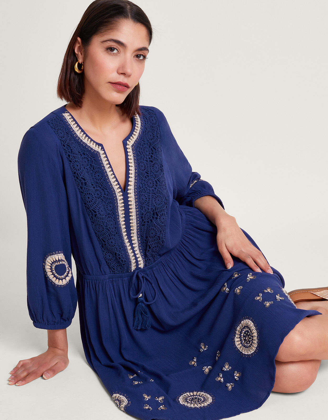 Paréo / Kaftan Bleu Et Blanc à Motifs Crochet Et Applications - Coupe Colorblock - Neuf Avec étiquettes