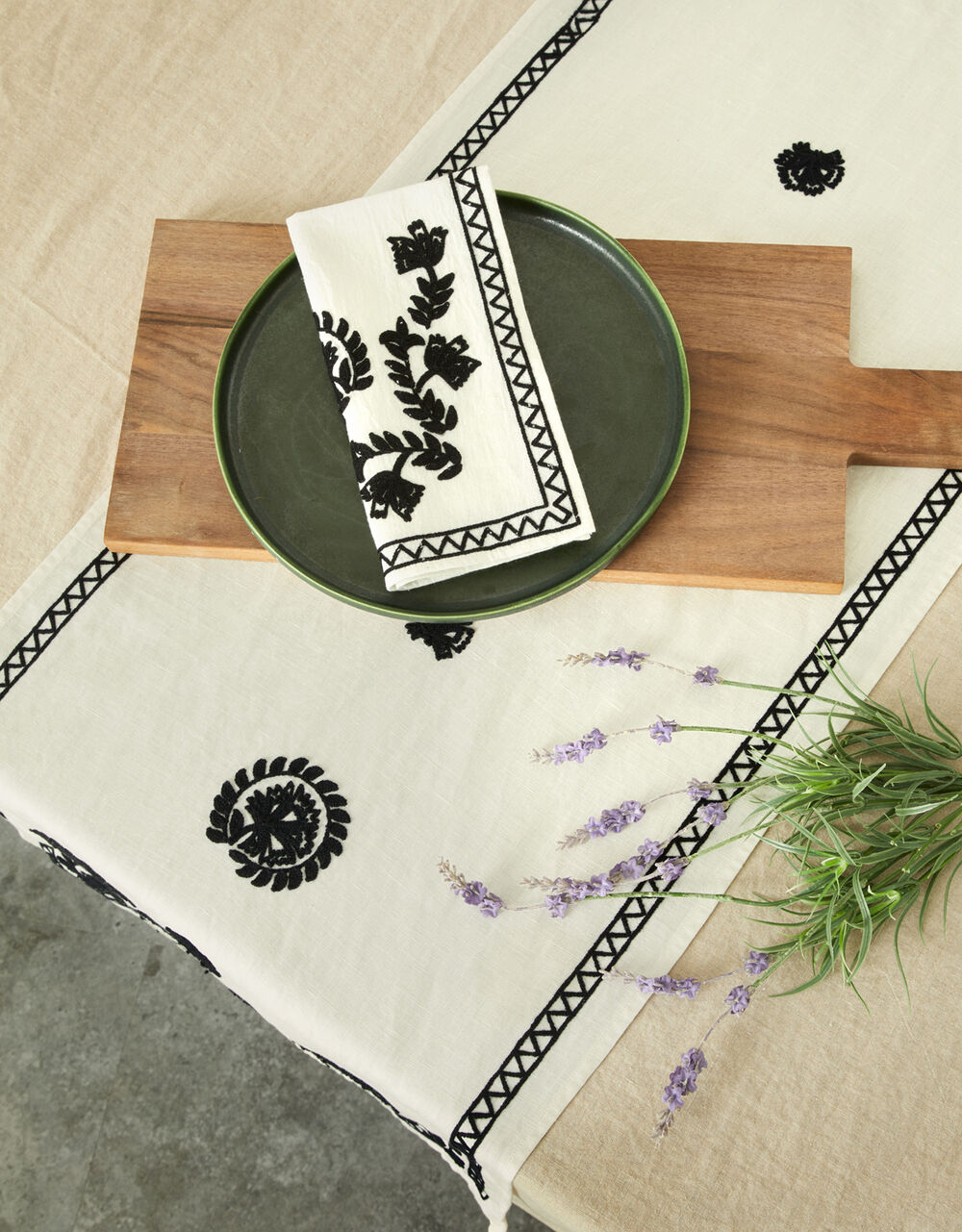 Women Home & Gifting | Embroidered Reusable Napkin Set - FC95433