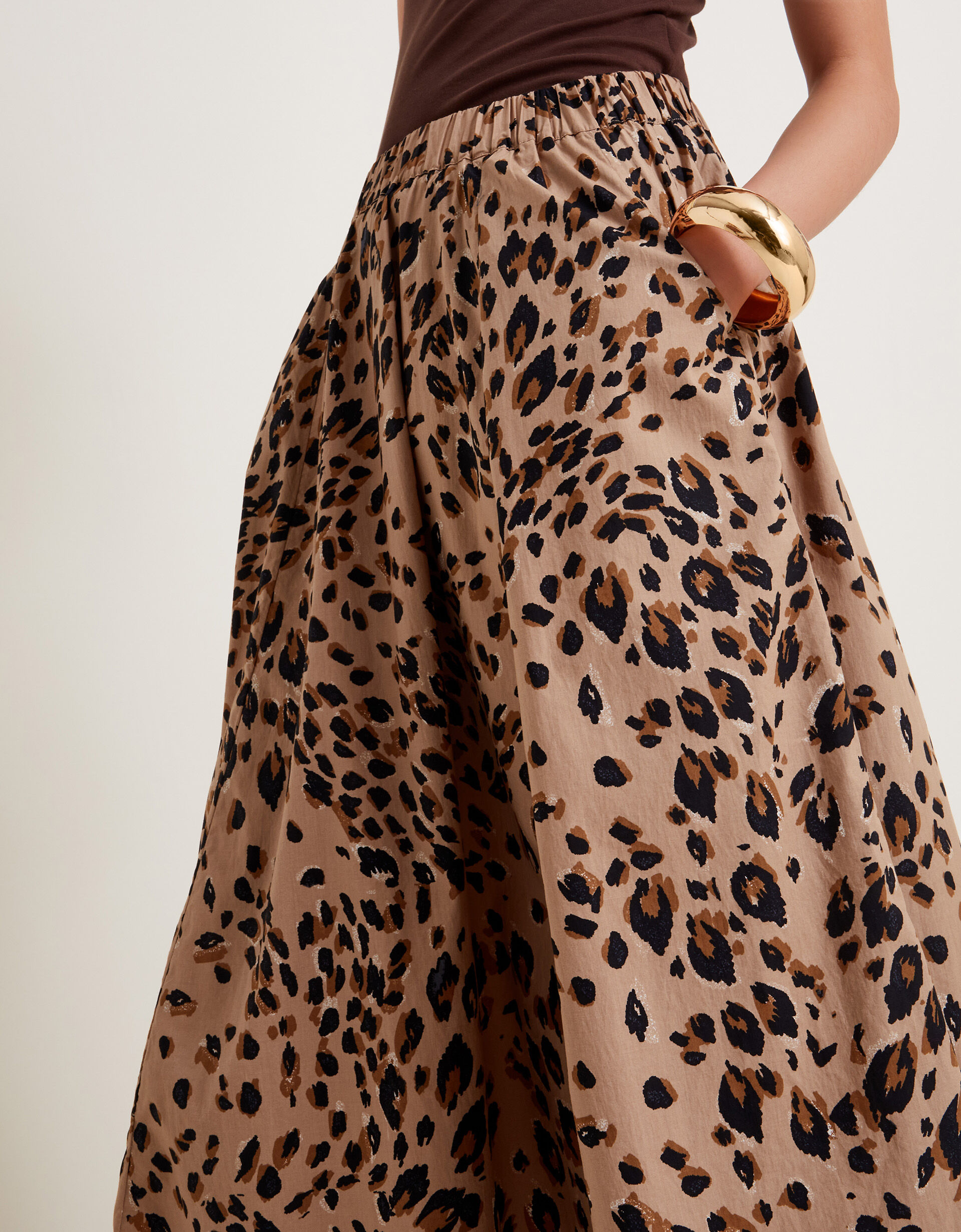 Raichel beige leopard print midi skirt store