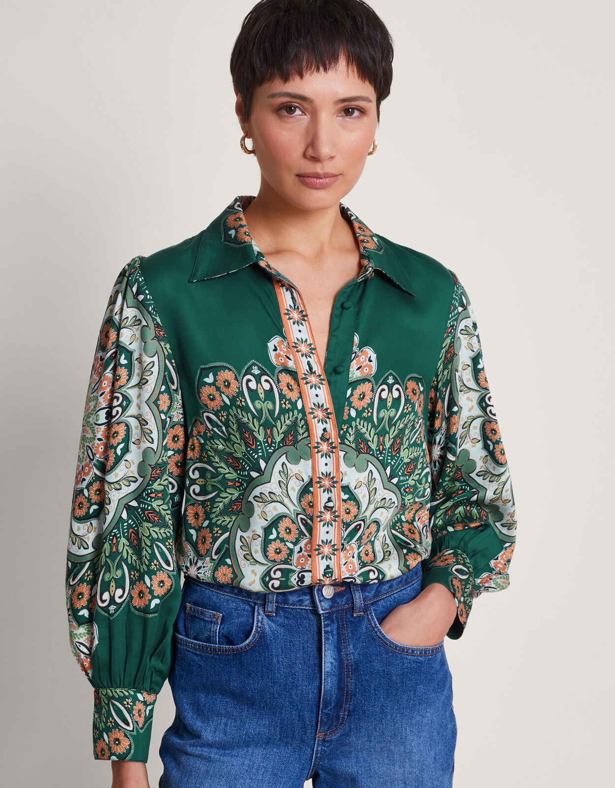 Monsoon wedding guest online