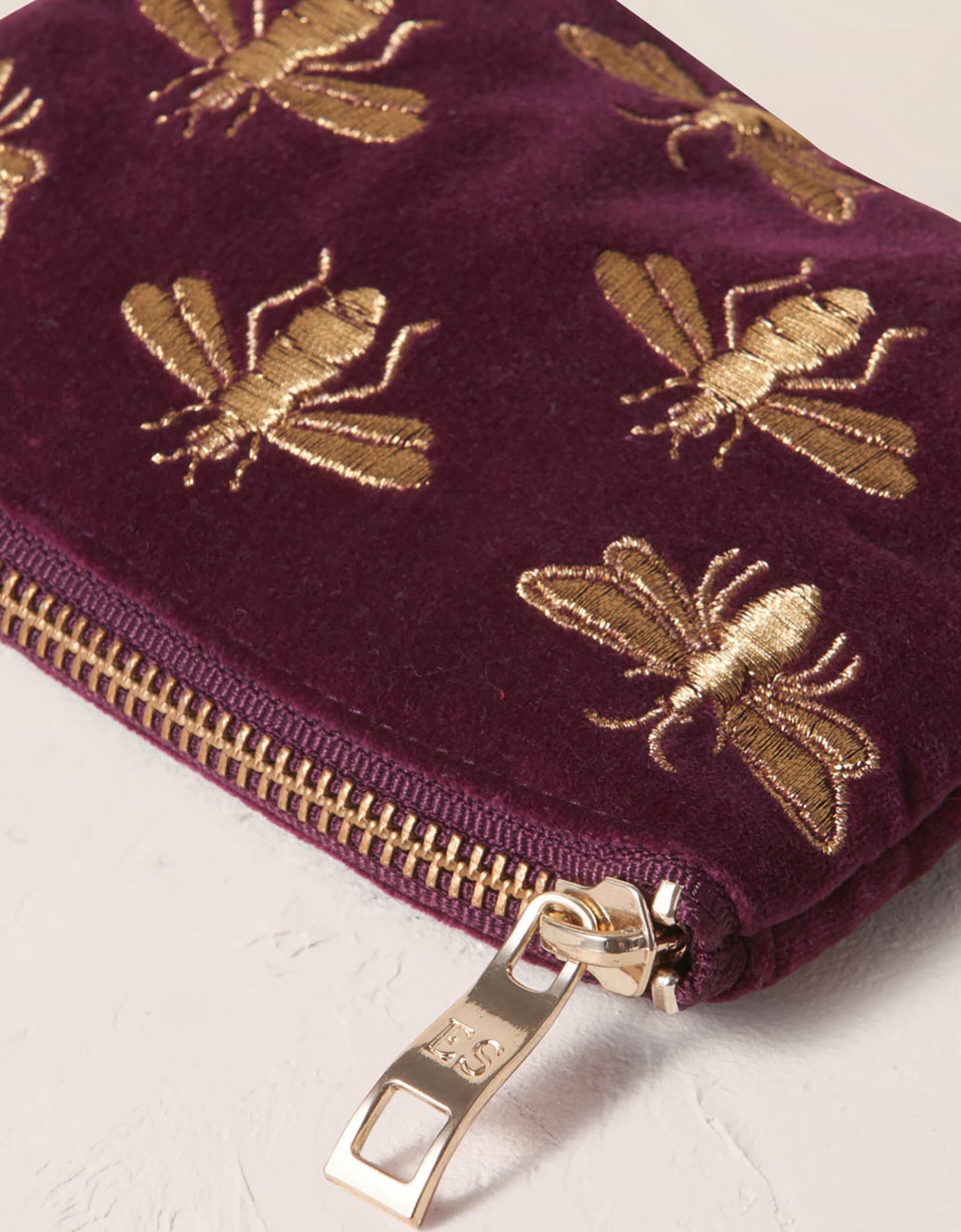 【送料関税込】Elizabeth Scarlett / Honey Bee Coin Purse Honey Bee Coin Purse – Elizabeth Scarlett