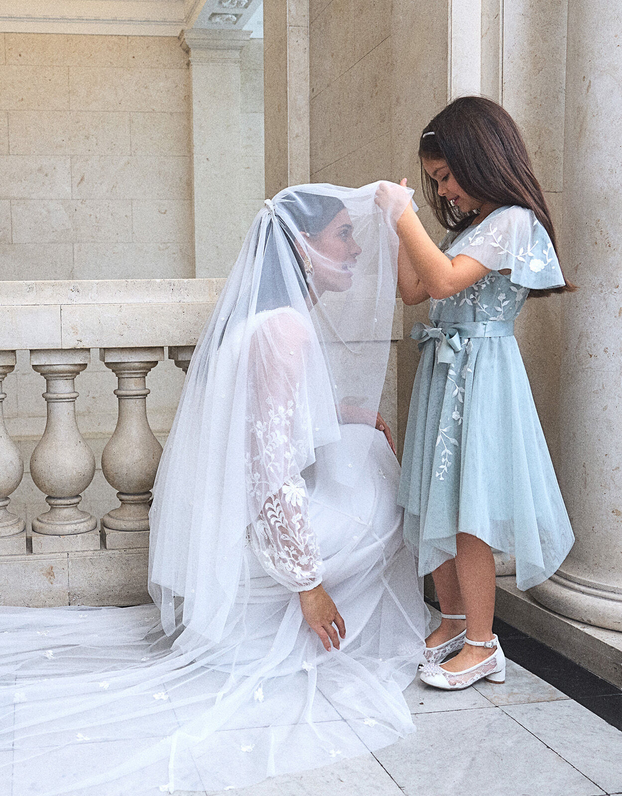 Pearl Flower Embellished Veil