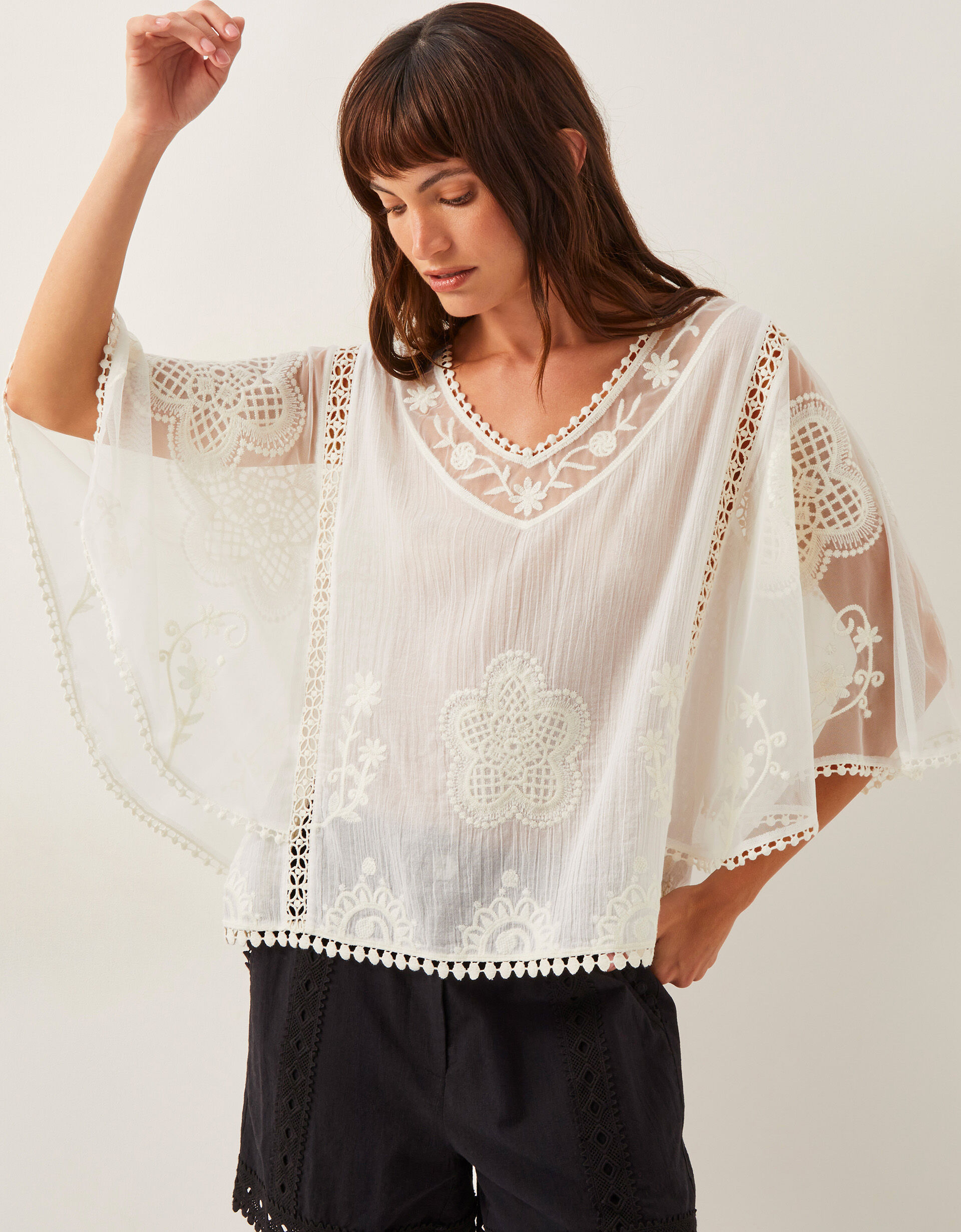 Glea – Transparent top with a modern twist main image 1