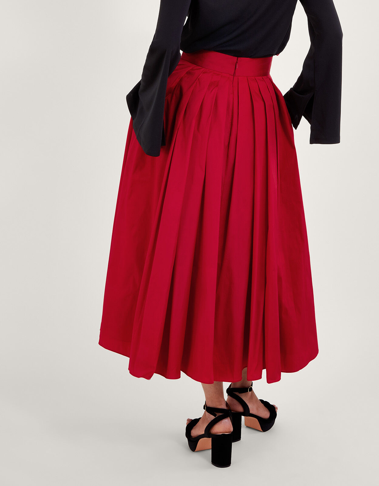 Tully Taffeta Skirt Red