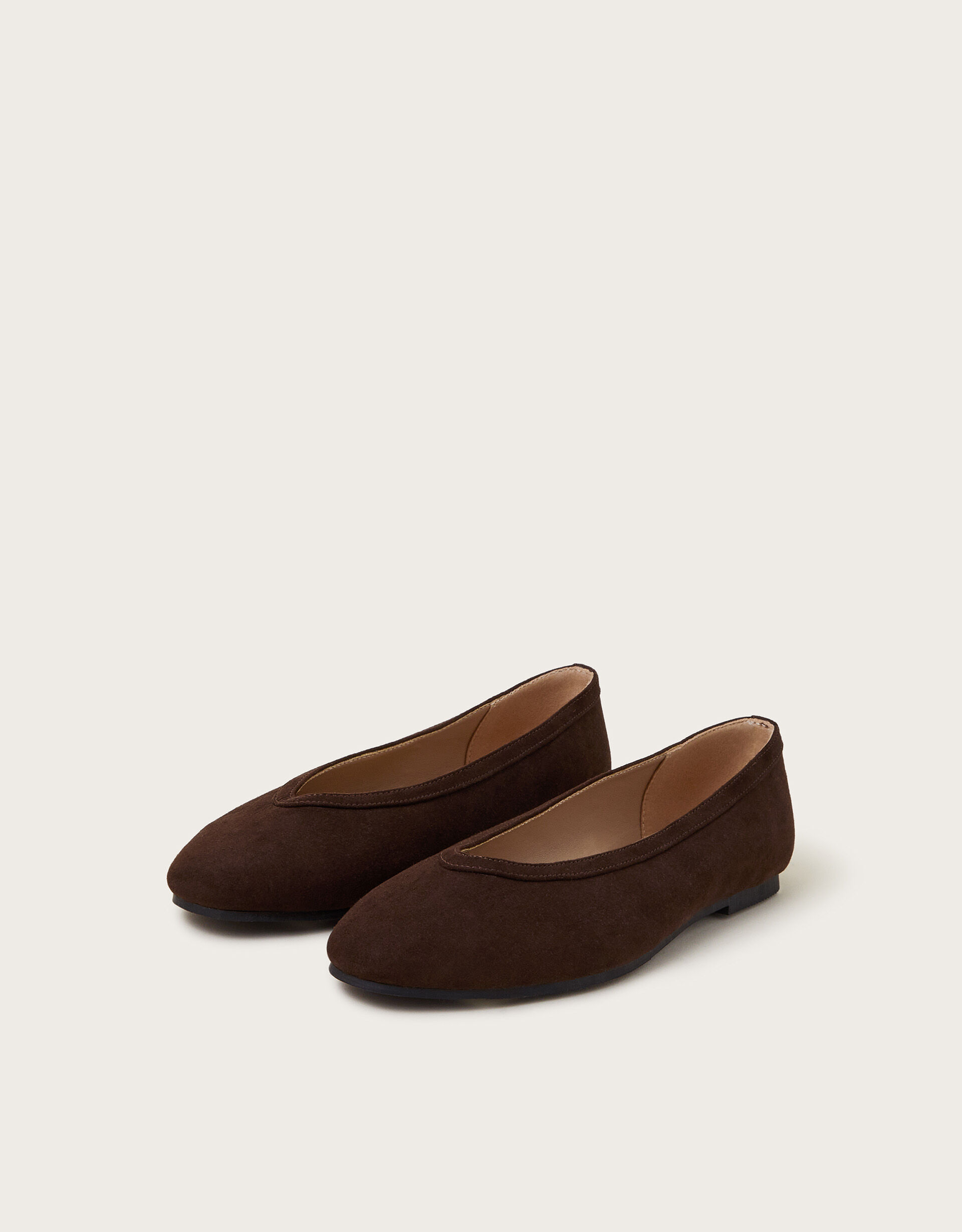 Tan suede flats deals