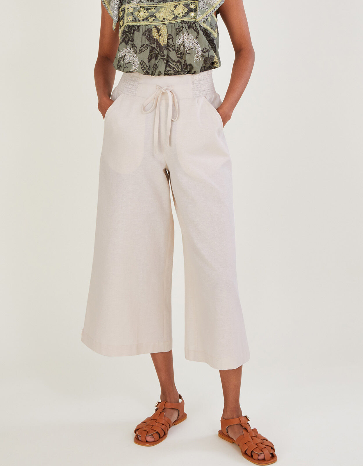 18 best linen trousers to buy in 2022  The Sun