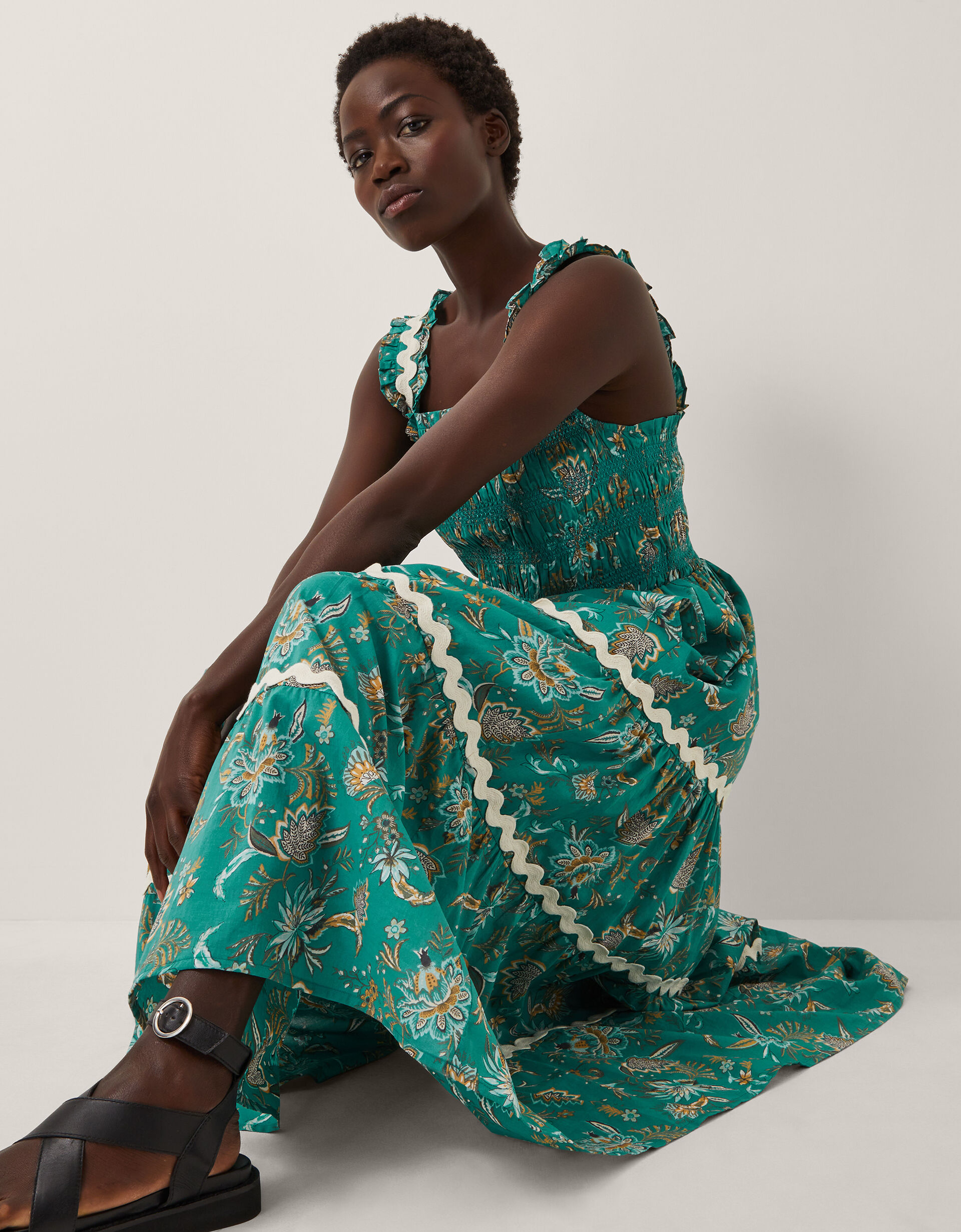 Saoirse Floral Smocked Maxi Dress