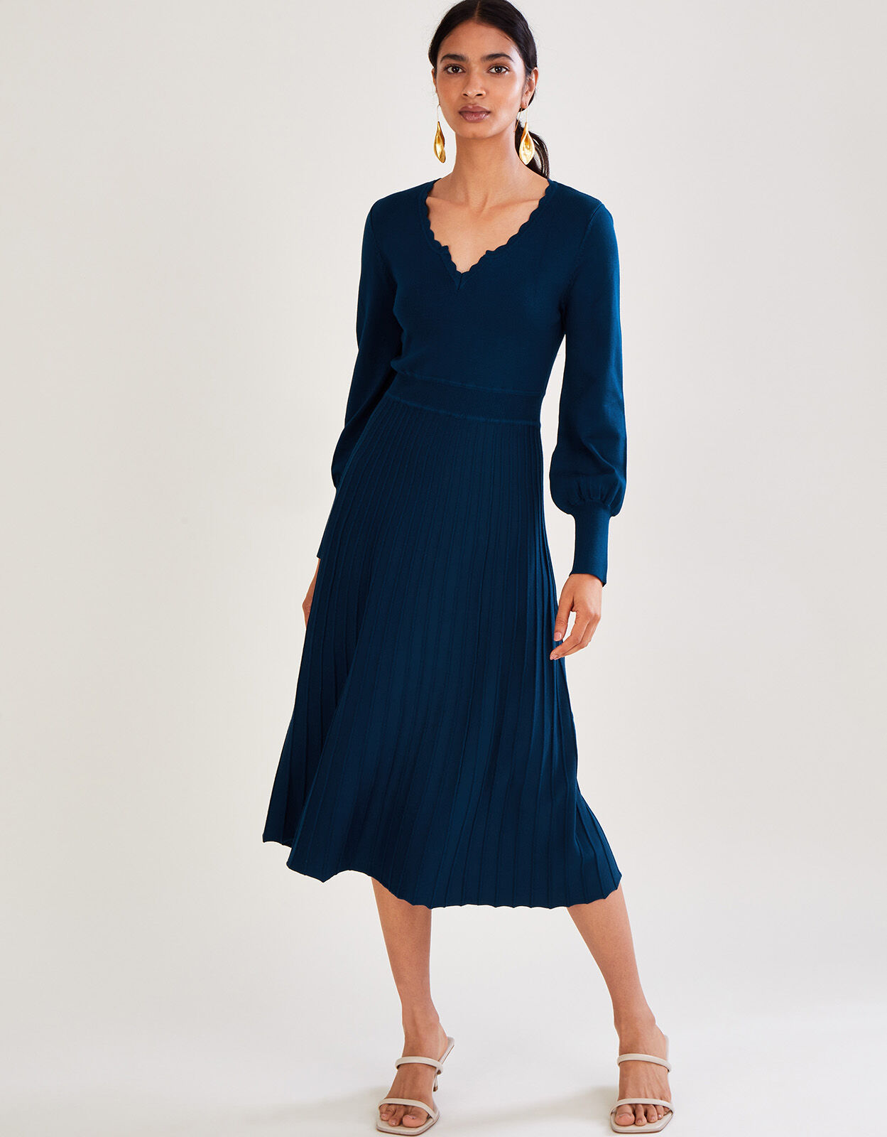 V neck hotsell day dress