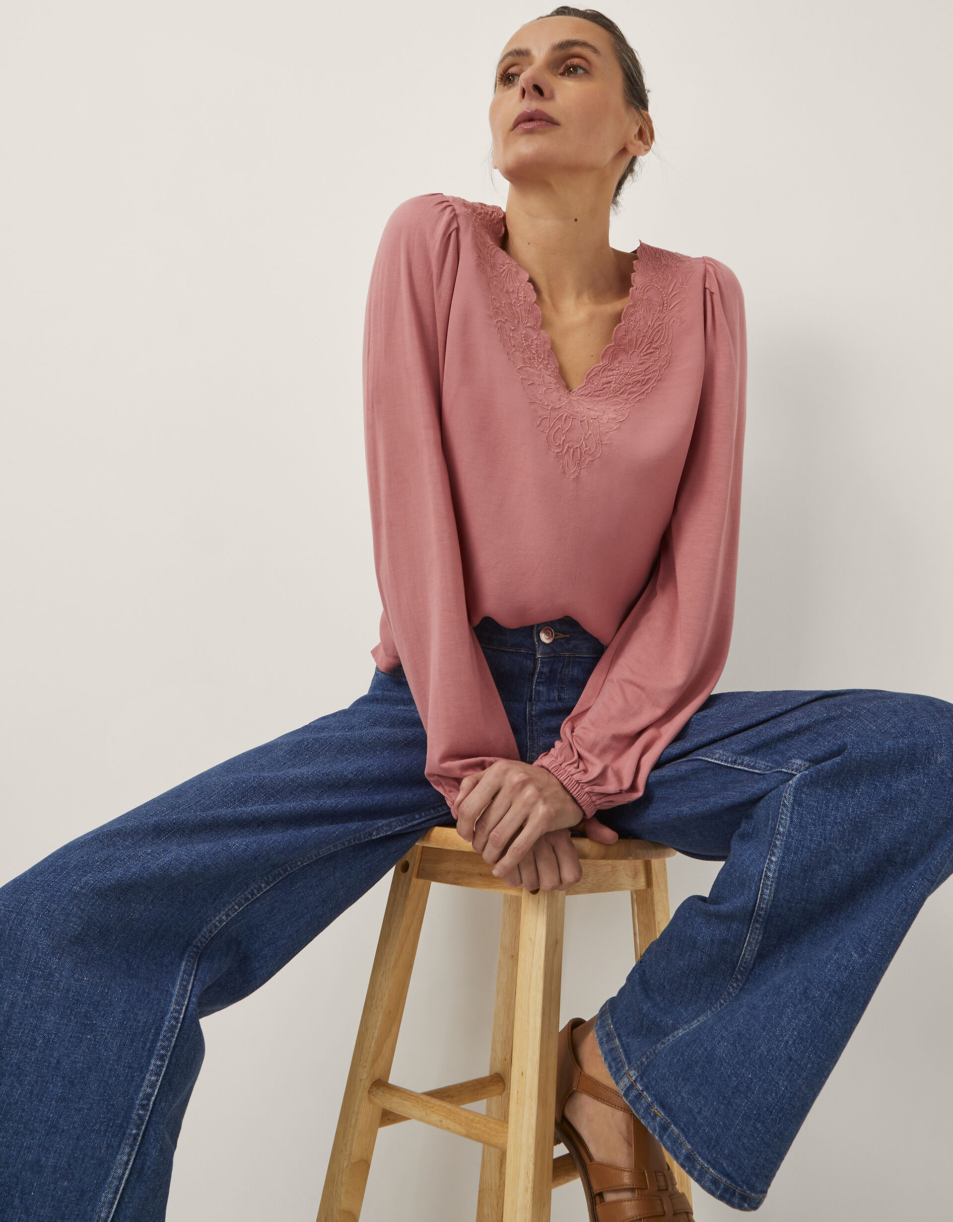 Lisa Embroidered Lace Blouse Pink