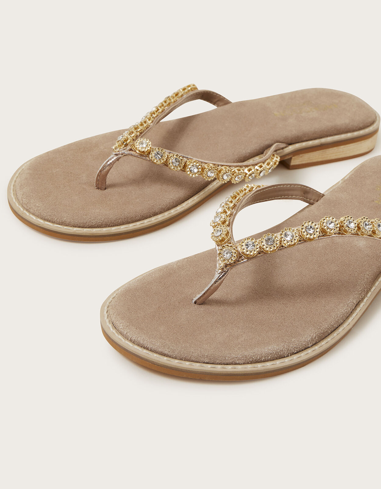 Leather Flower Charm Toe Post Sandals Gold