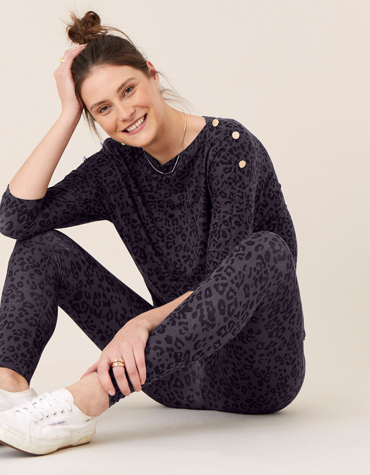 Animal print outlet leggings