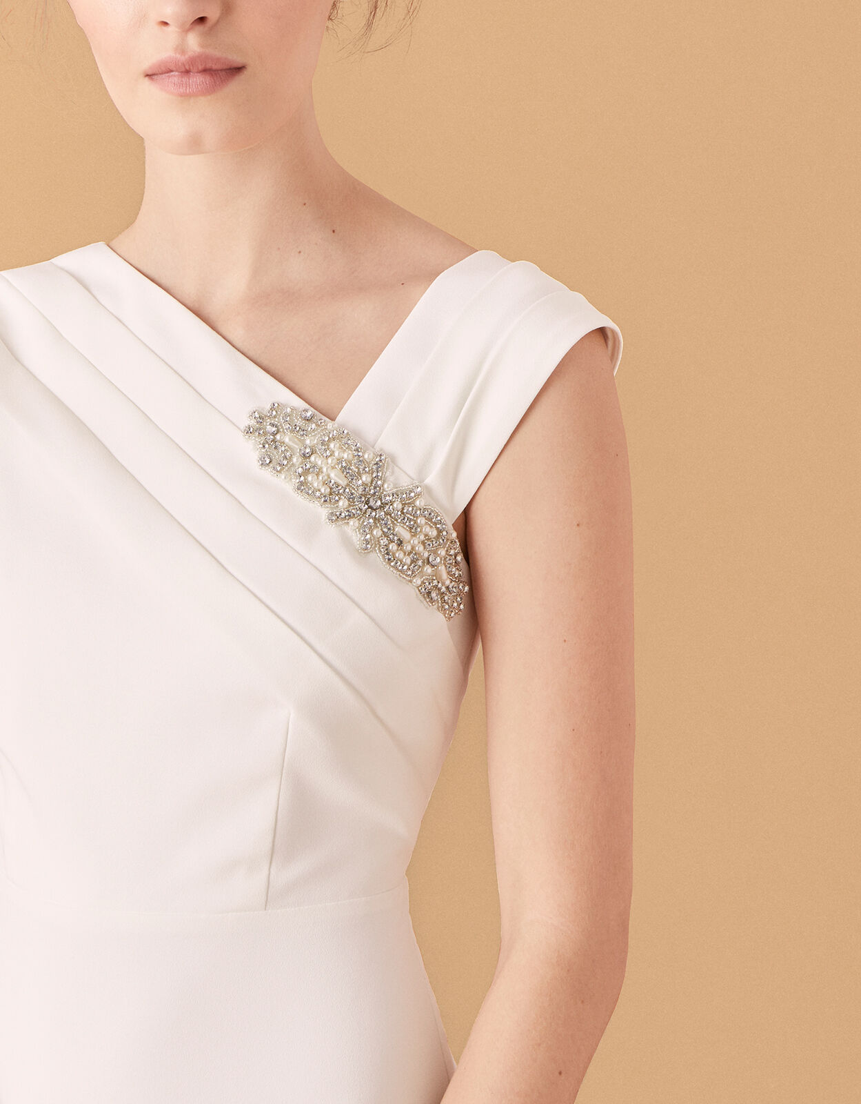 Tess Embellished Brooch Bridal Dress Ivory