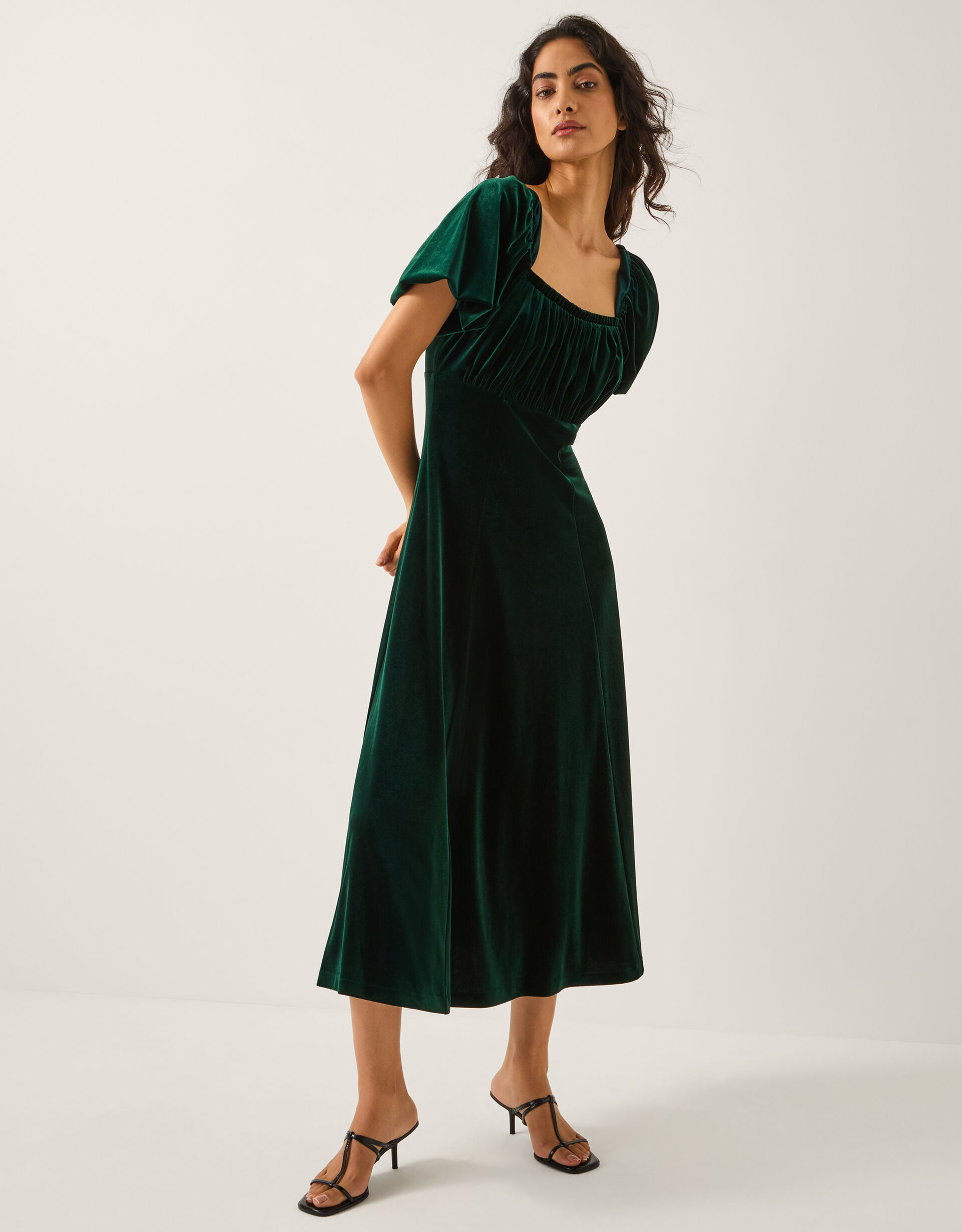 Cynthia Puff Sleeve Velvet Midi Dress Green