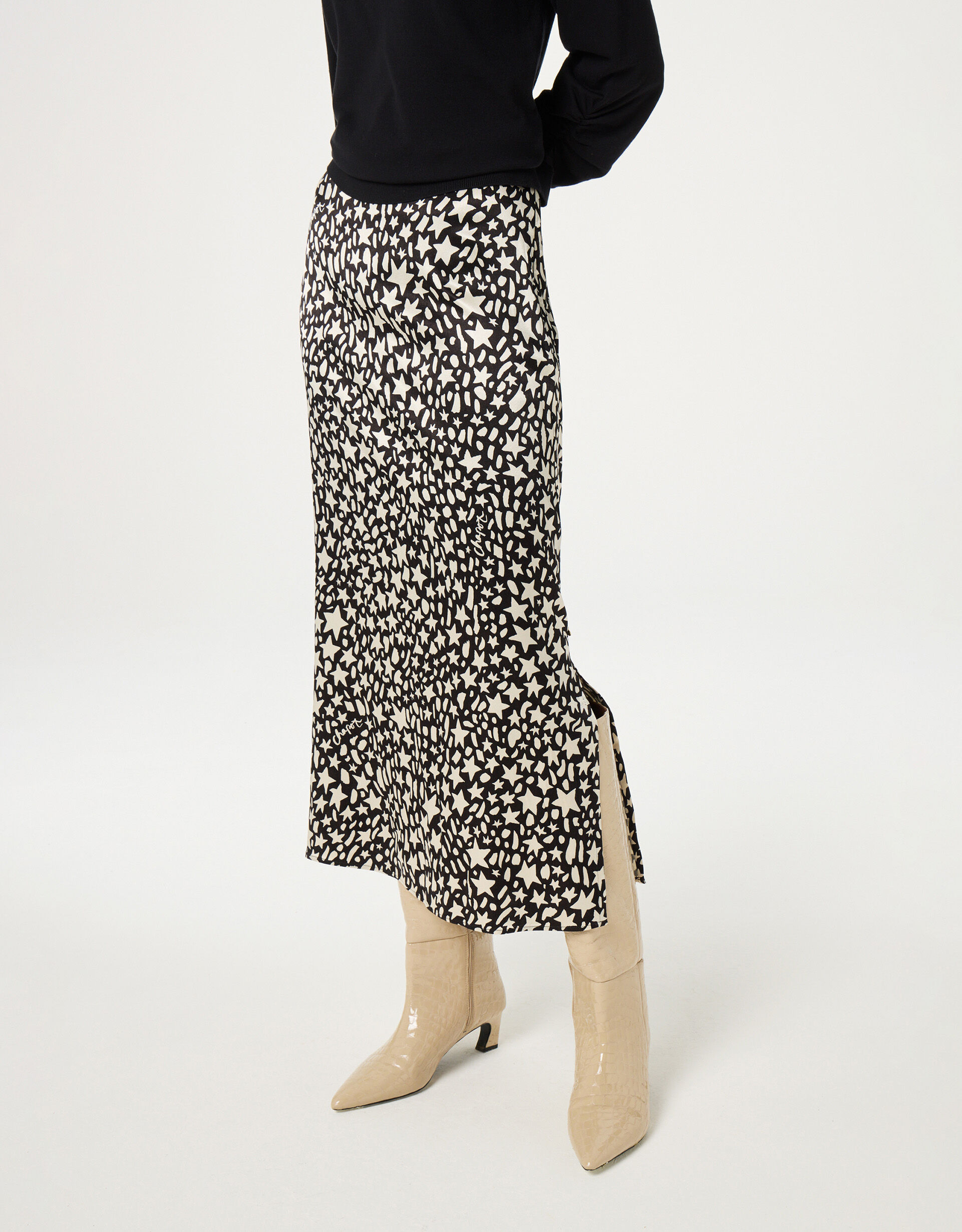 Star print long skirt discount