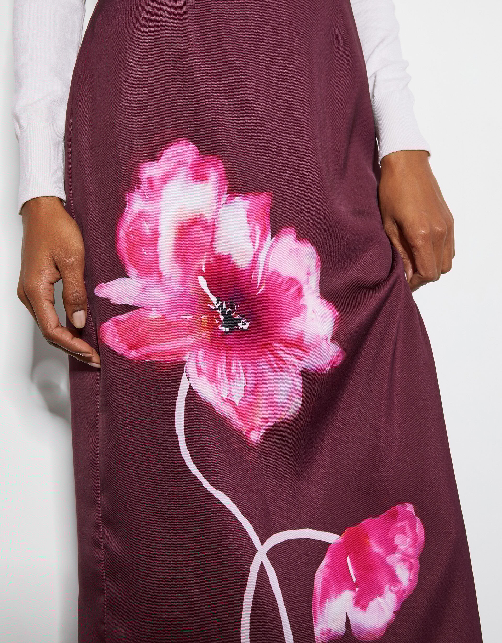 Pink skirt red flowers cheap