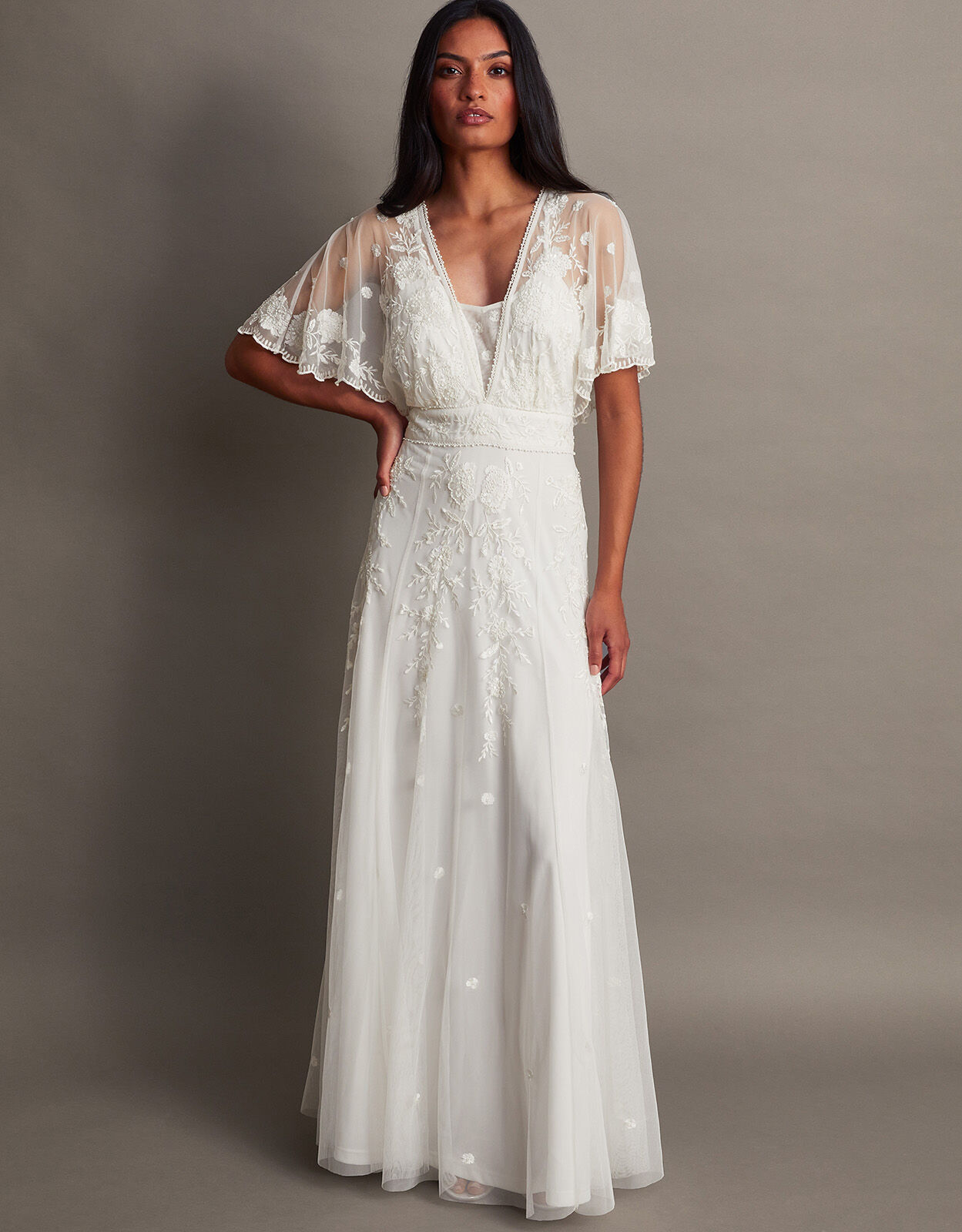 Plus Size Wedding Dresses: Best Bridal Gowns For Curvy Brides