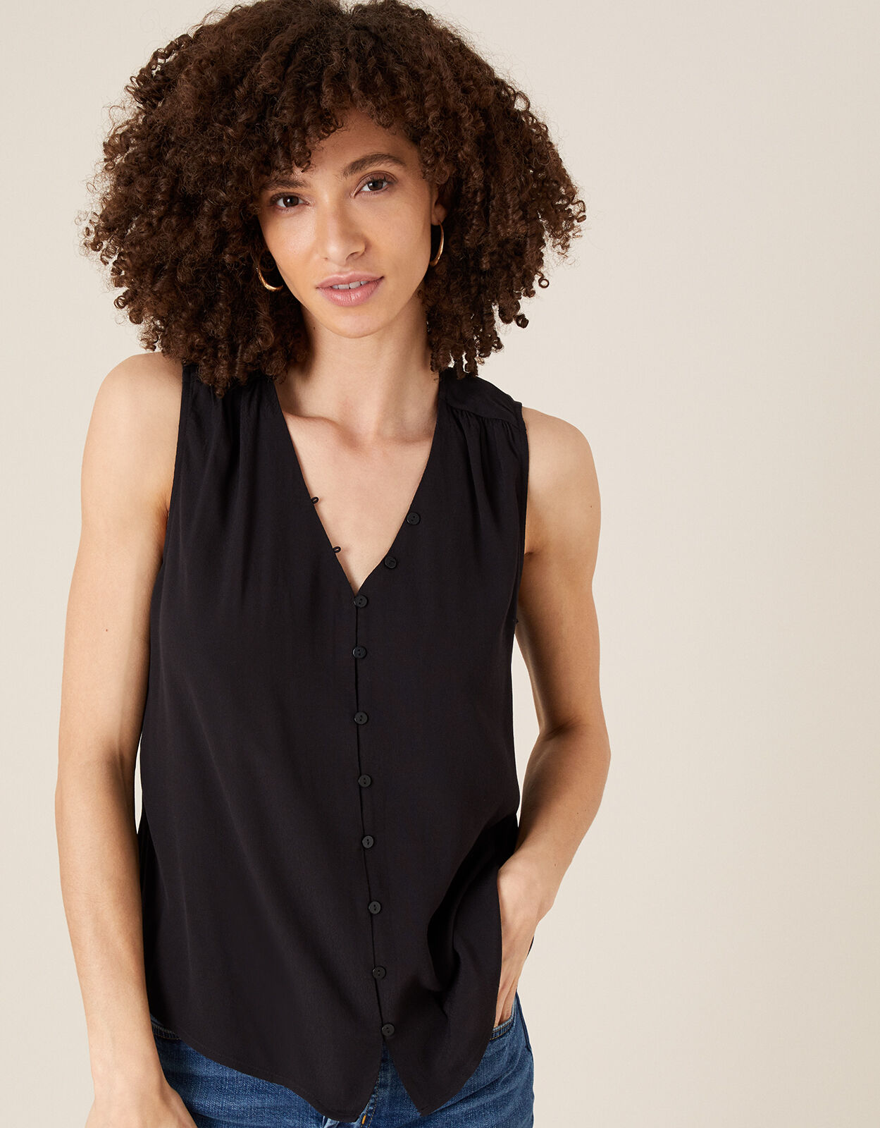 v neck black vest