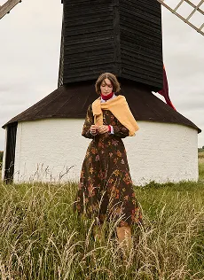 SHOP DRESSES
