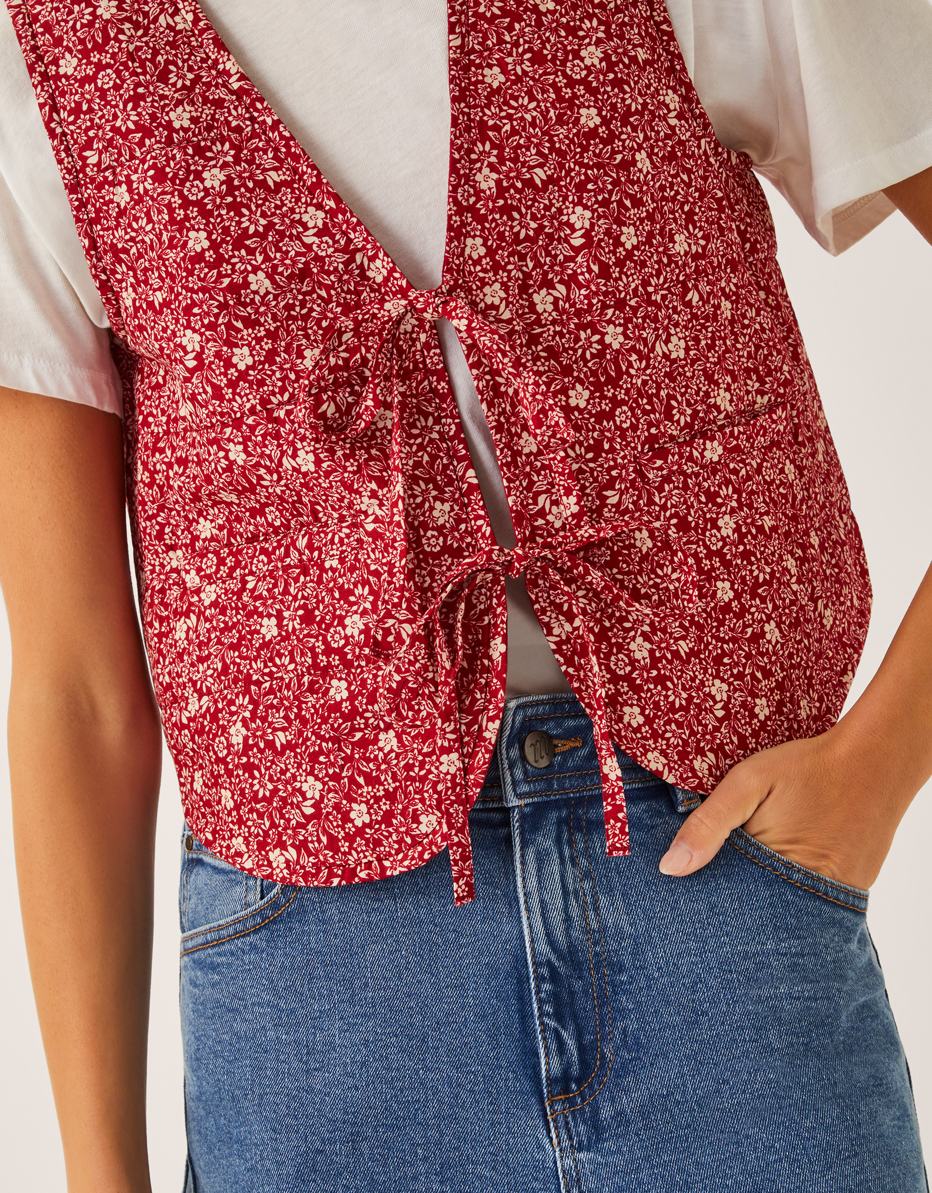 Monsoon Felipa Floral Print Waistcoat, view 3