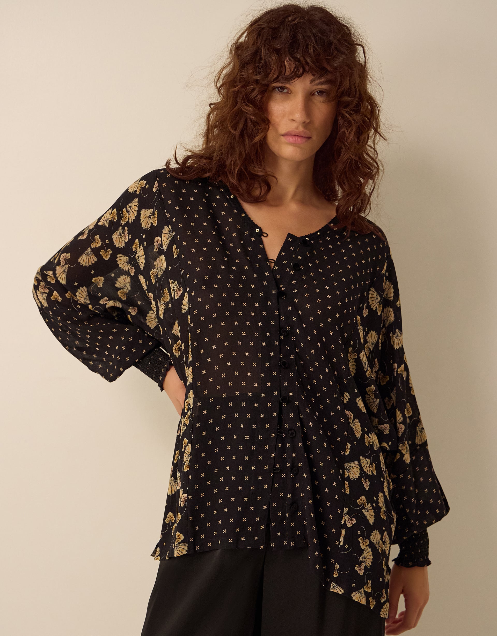 Clemence Amelie Batwing Sleeve Contrast Print Blouse Black