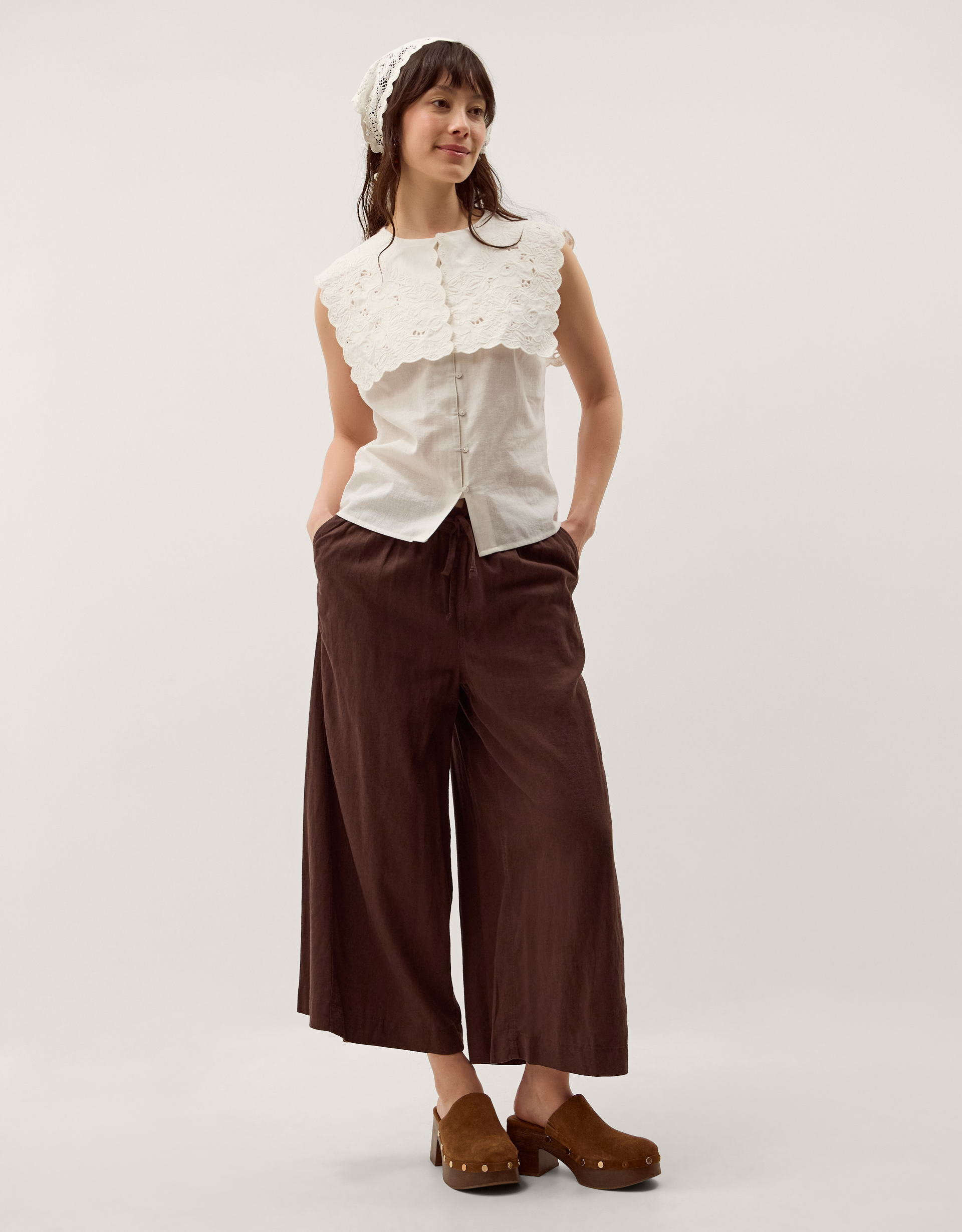 Monsoon Lexi Sleeveless Embroidered Linen Blend Top