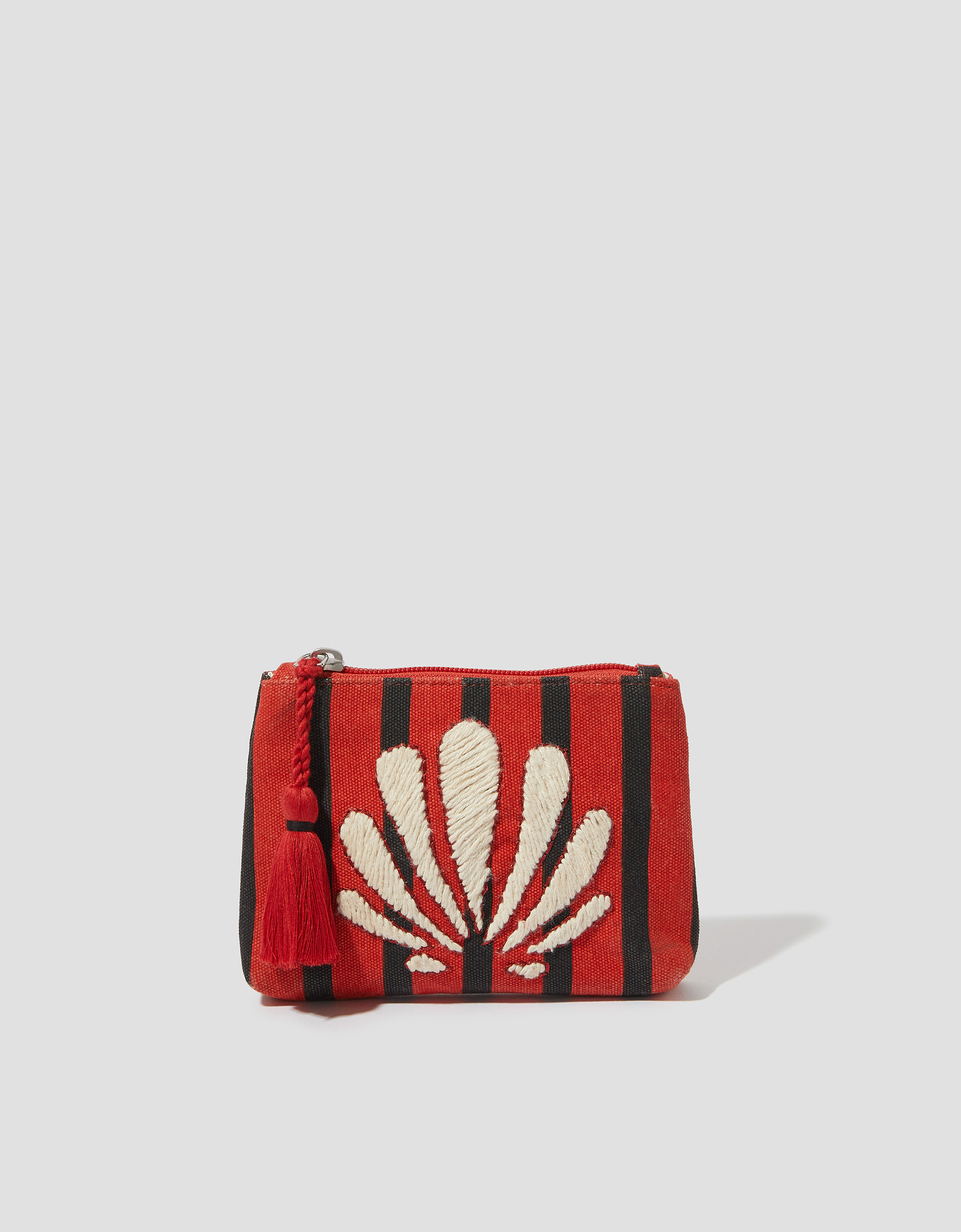 Shell Embroidered Coin Purse